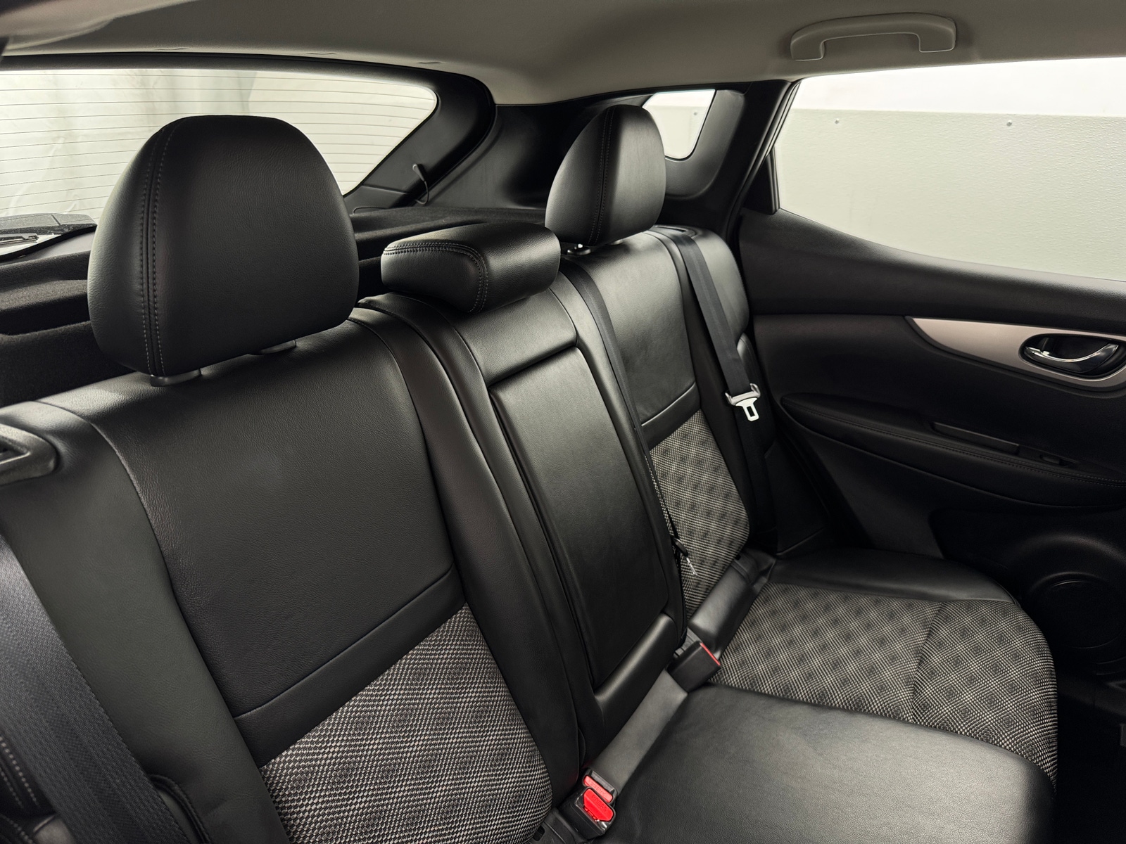 Thumbnail: 2020 Nissan Rogue Sport - 6