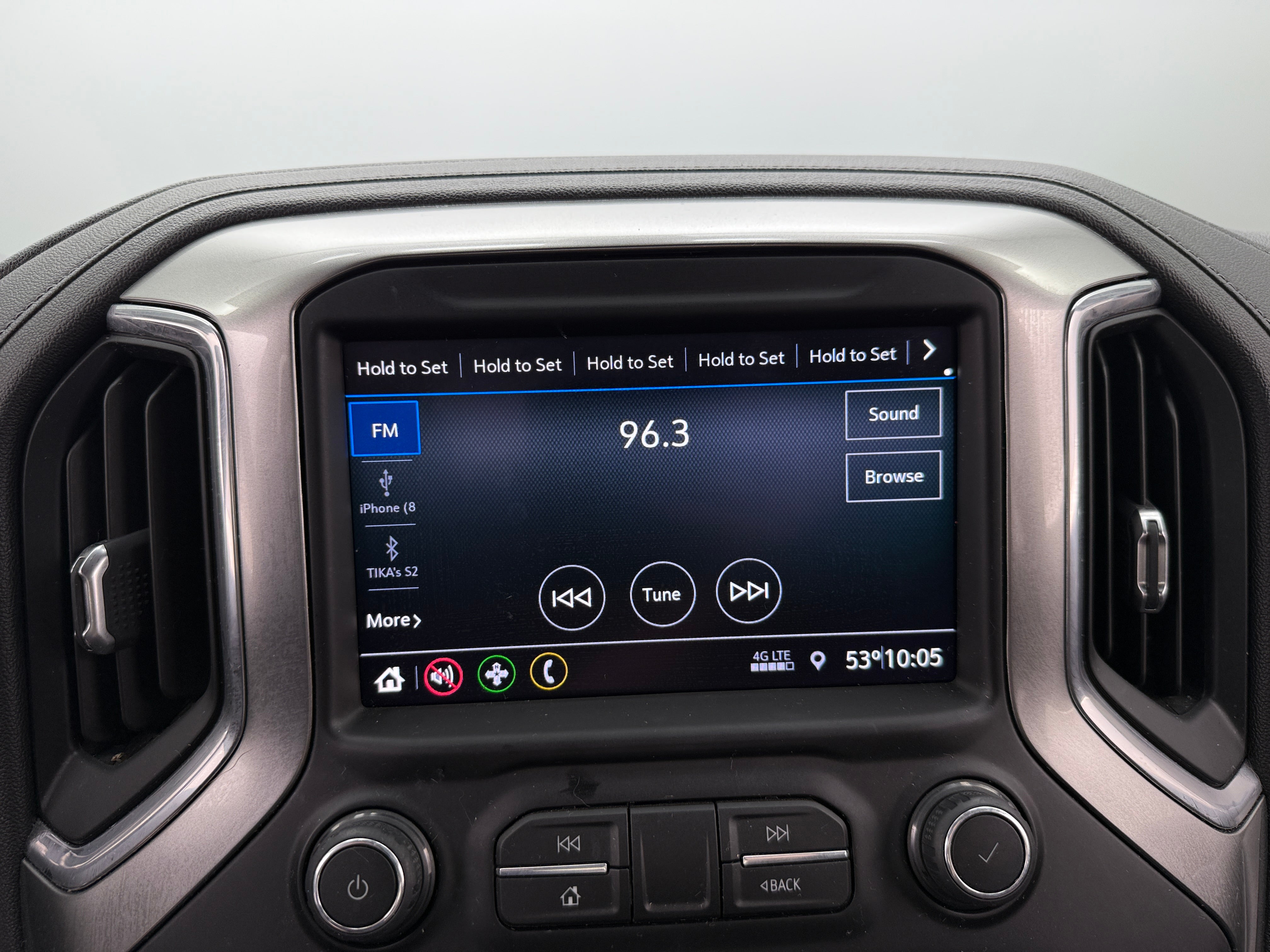 2020 Chevrolet Silverado 1500 LT 4