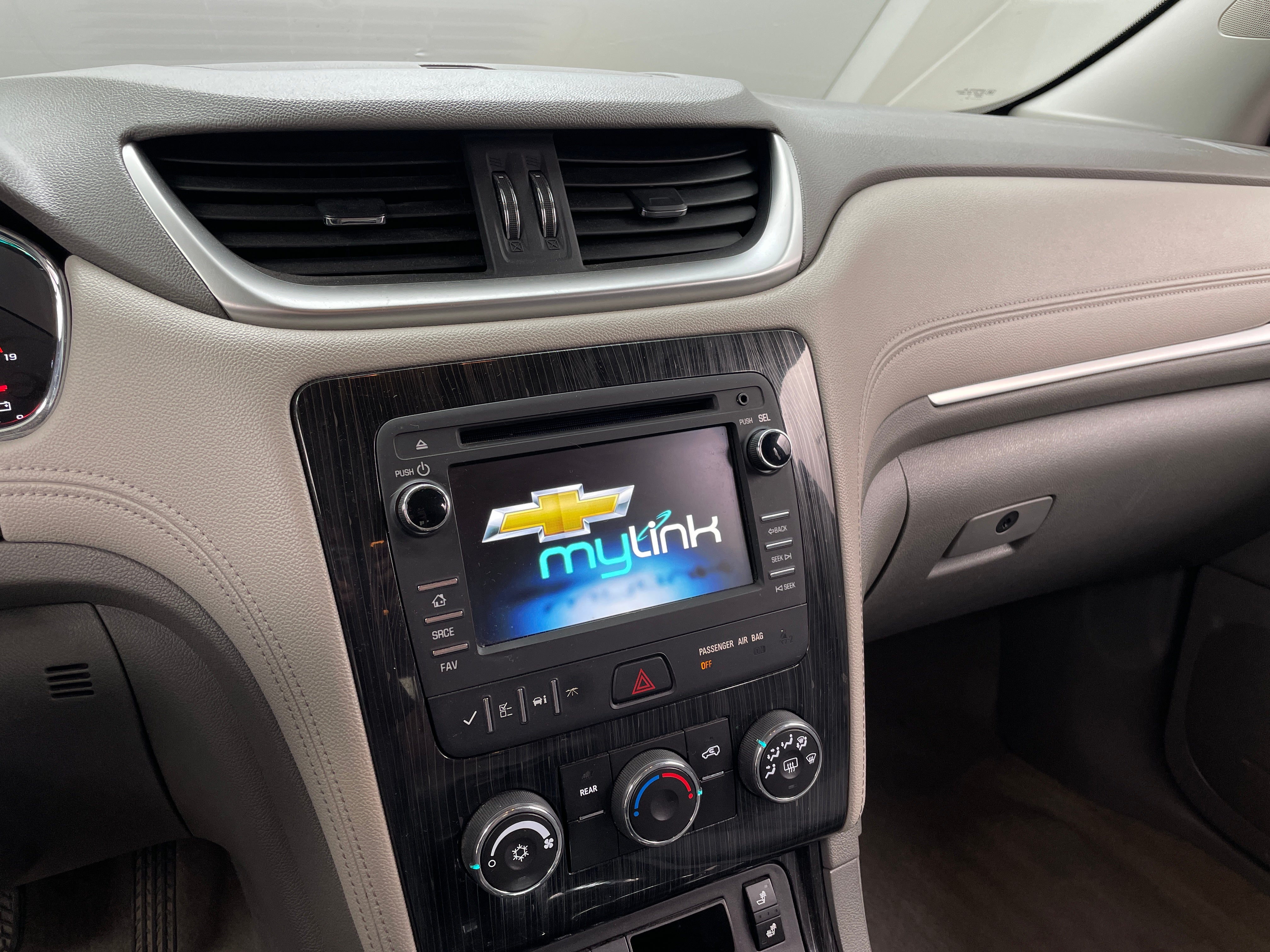 2015 Chevrolet Traverse LT 4