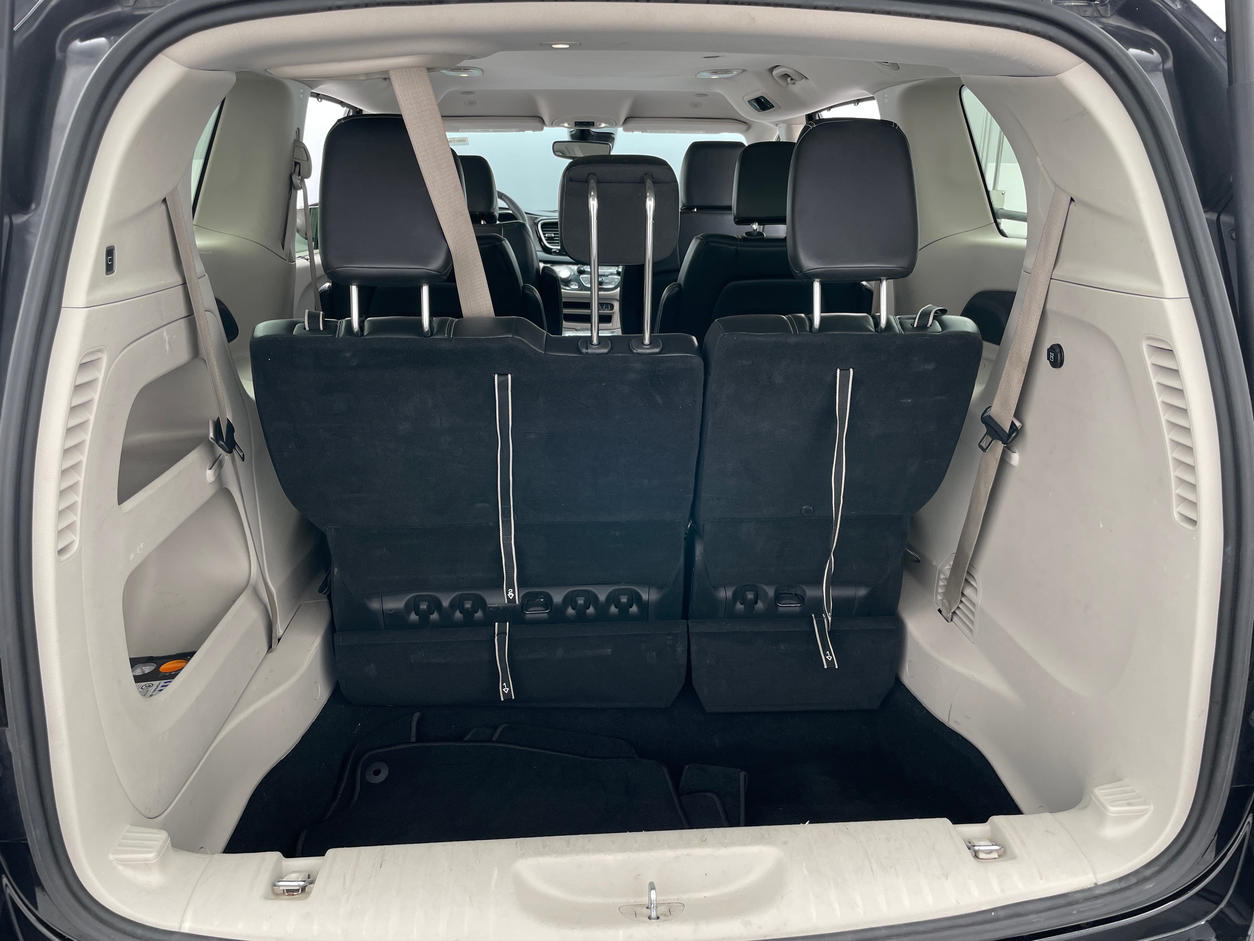 2023 Chrysler Pacifica Touring L 6