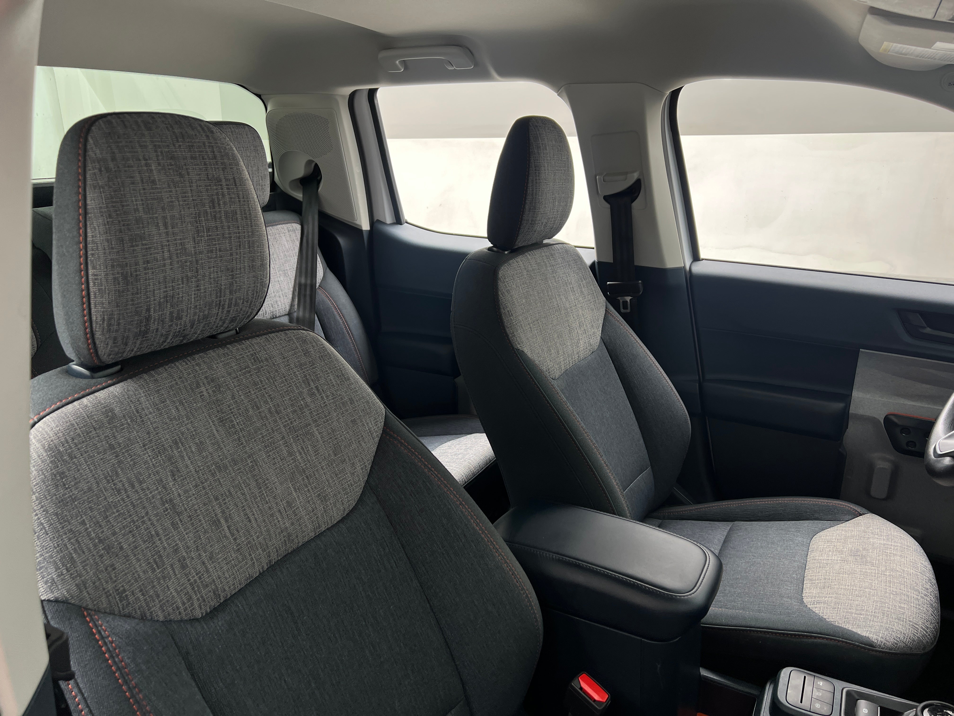 2023 Ford Maverick XLT 2