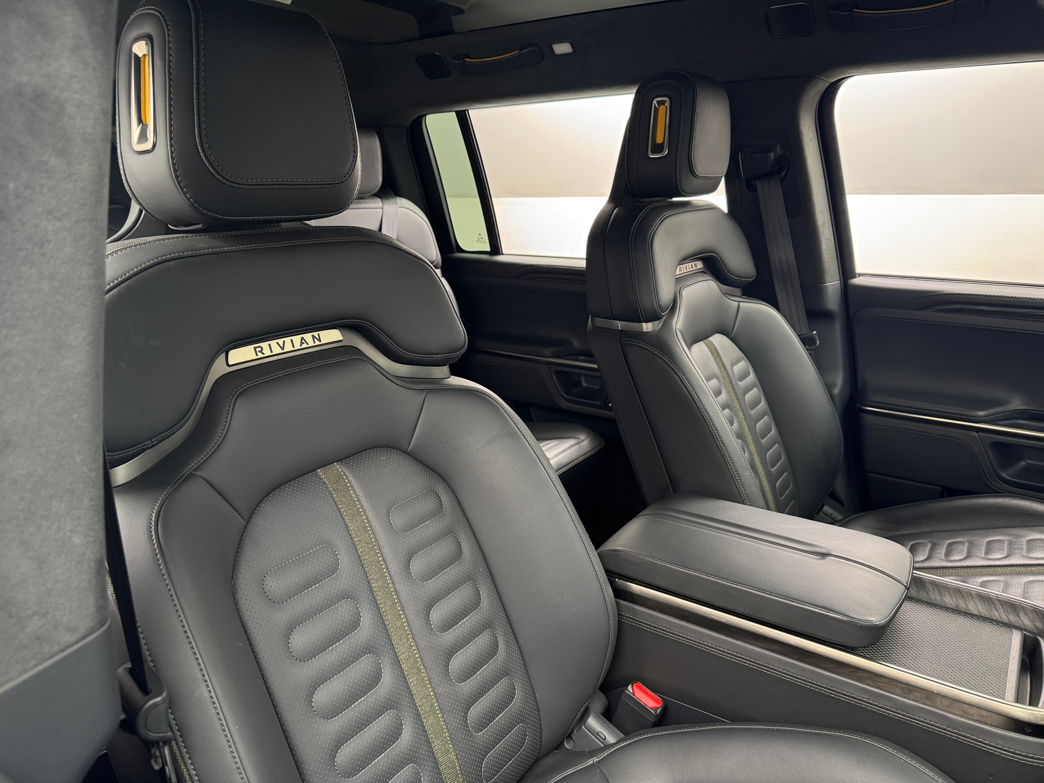 2022 Rivian R1S Launch Edition 2