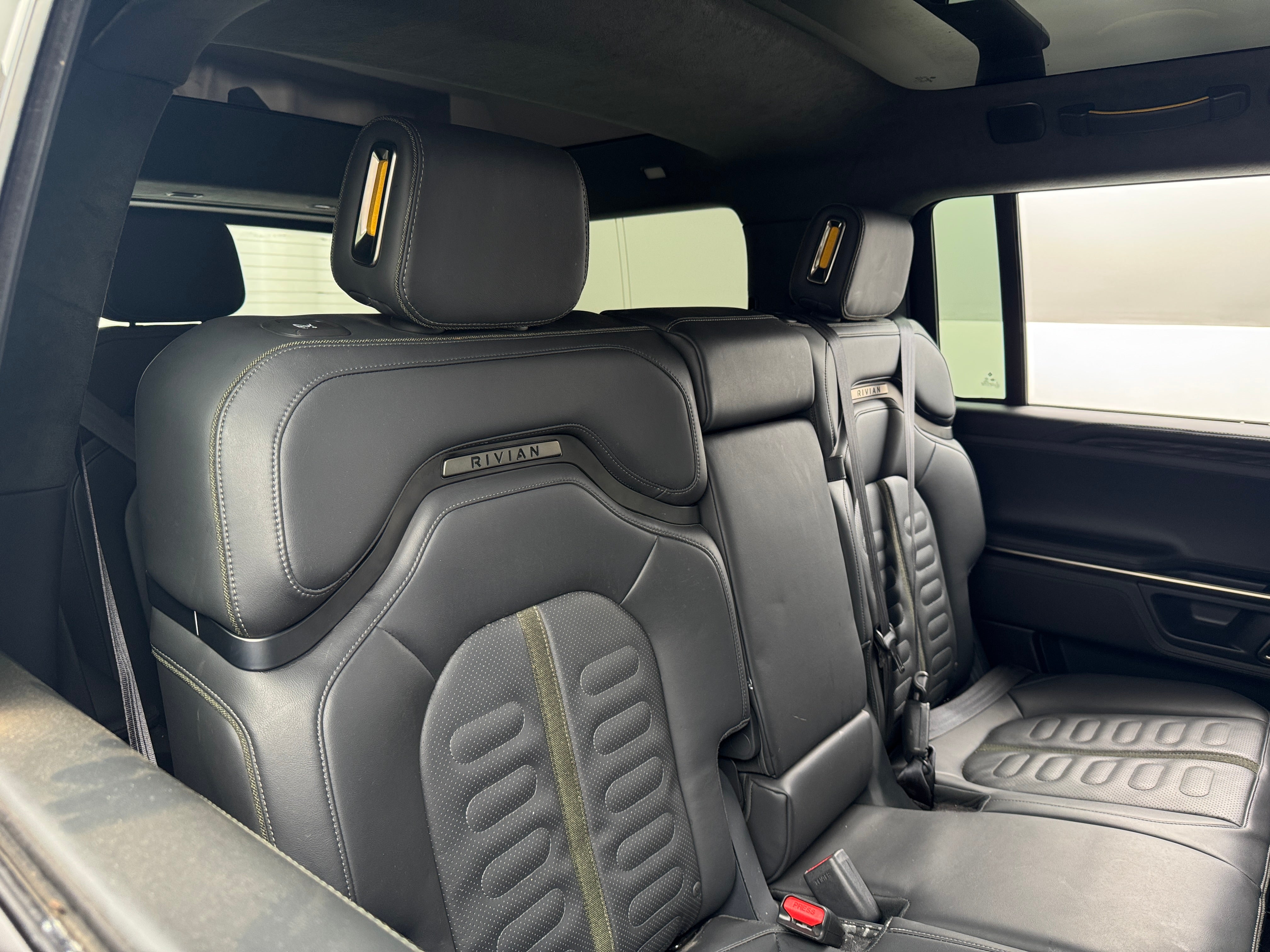2022 Rivian R1S Launch Edition 6