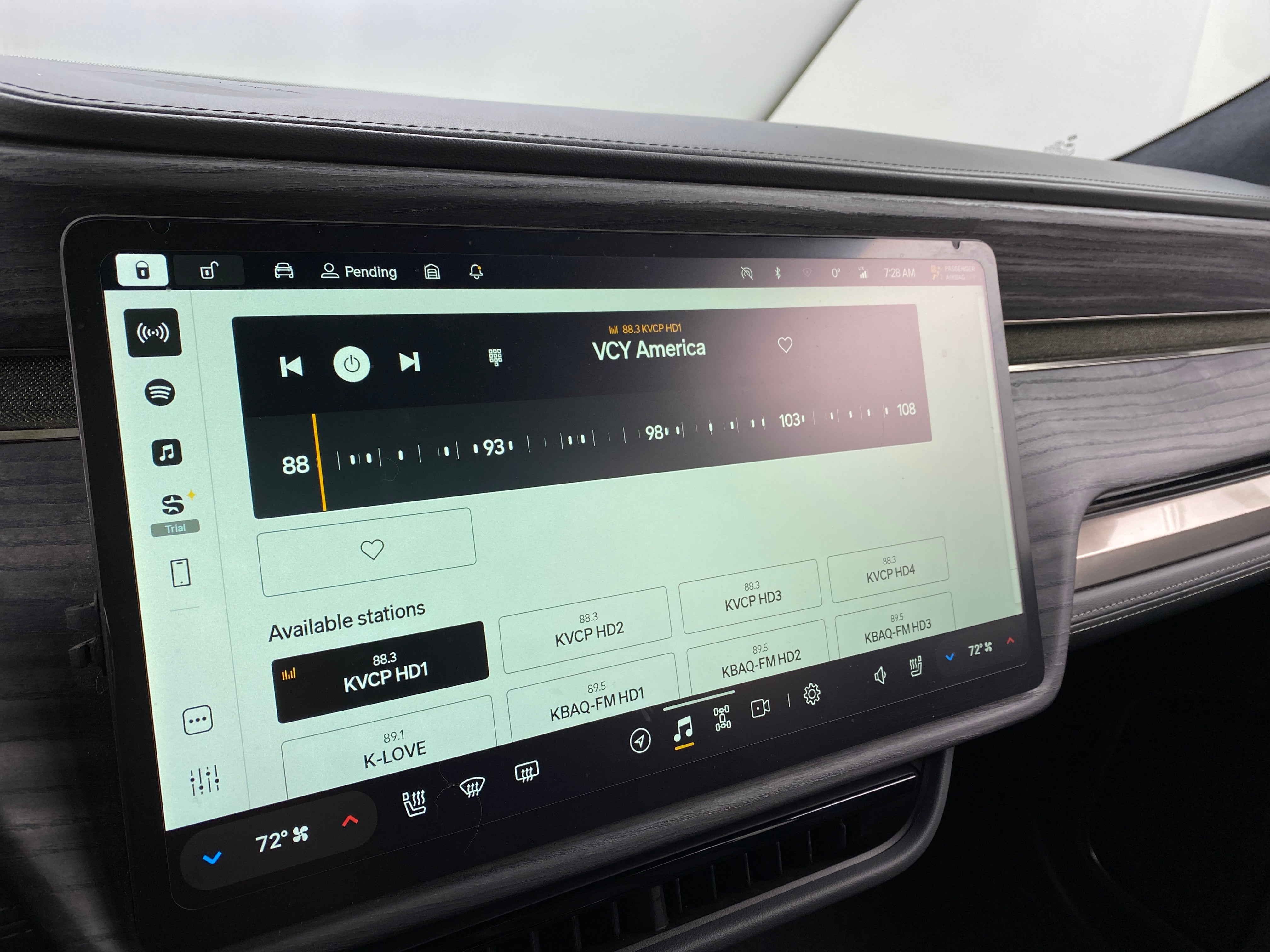 2022 Rivian R1S Launch Edition 4