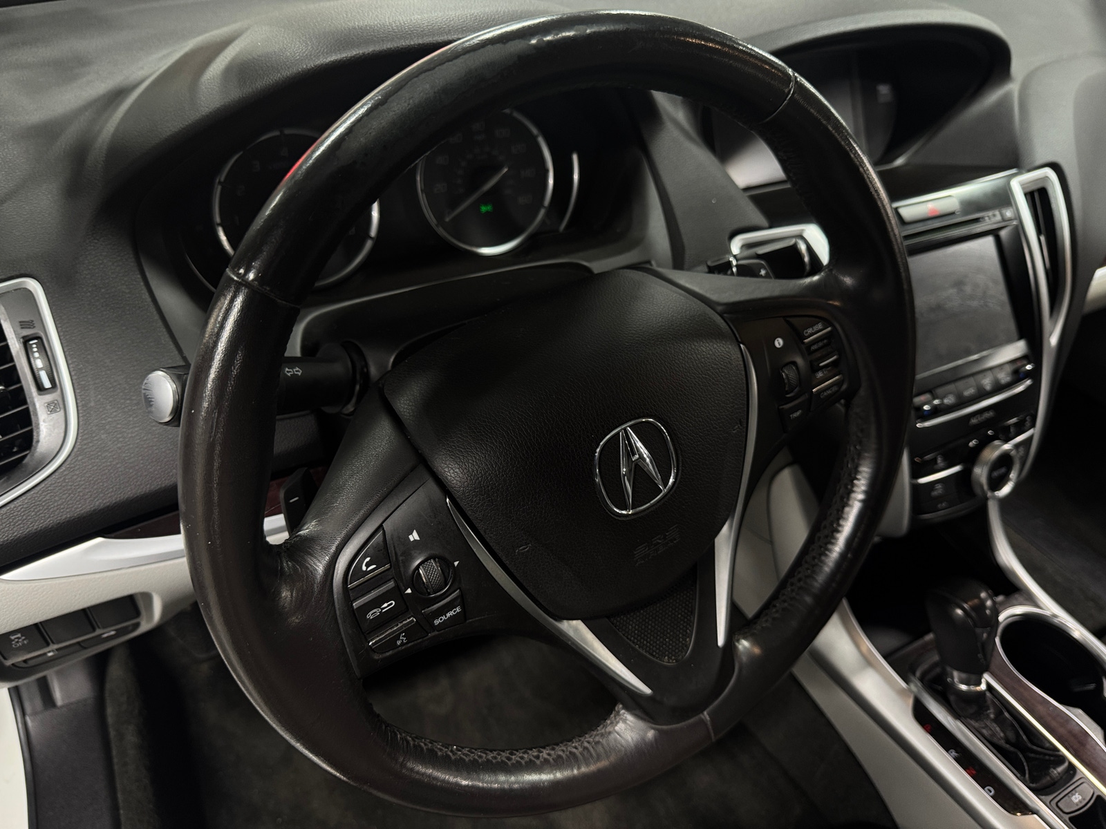 Thumbnail: 2017 Acura TLX - 4