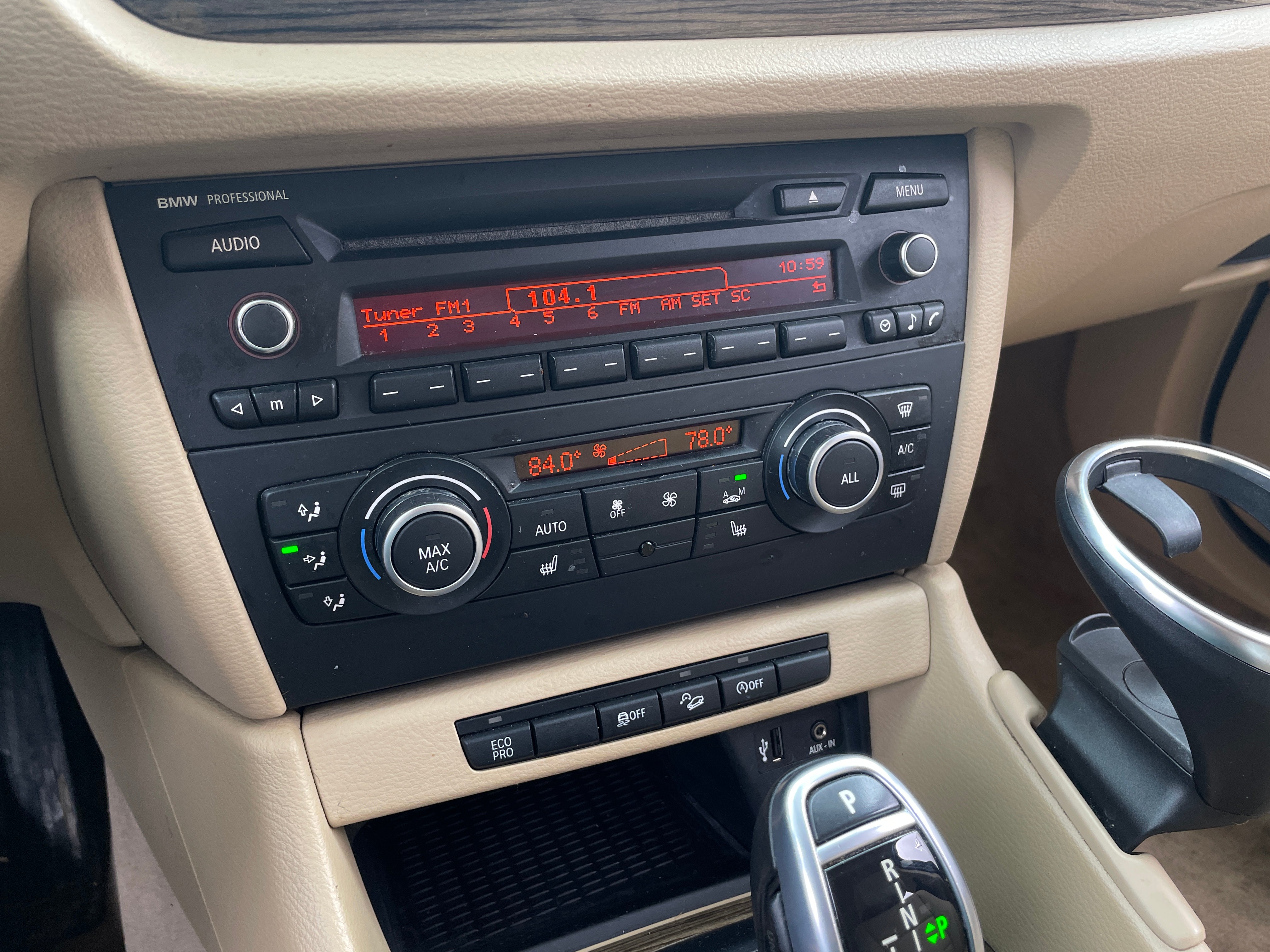 2013 BMW X1 xDrive28i 4