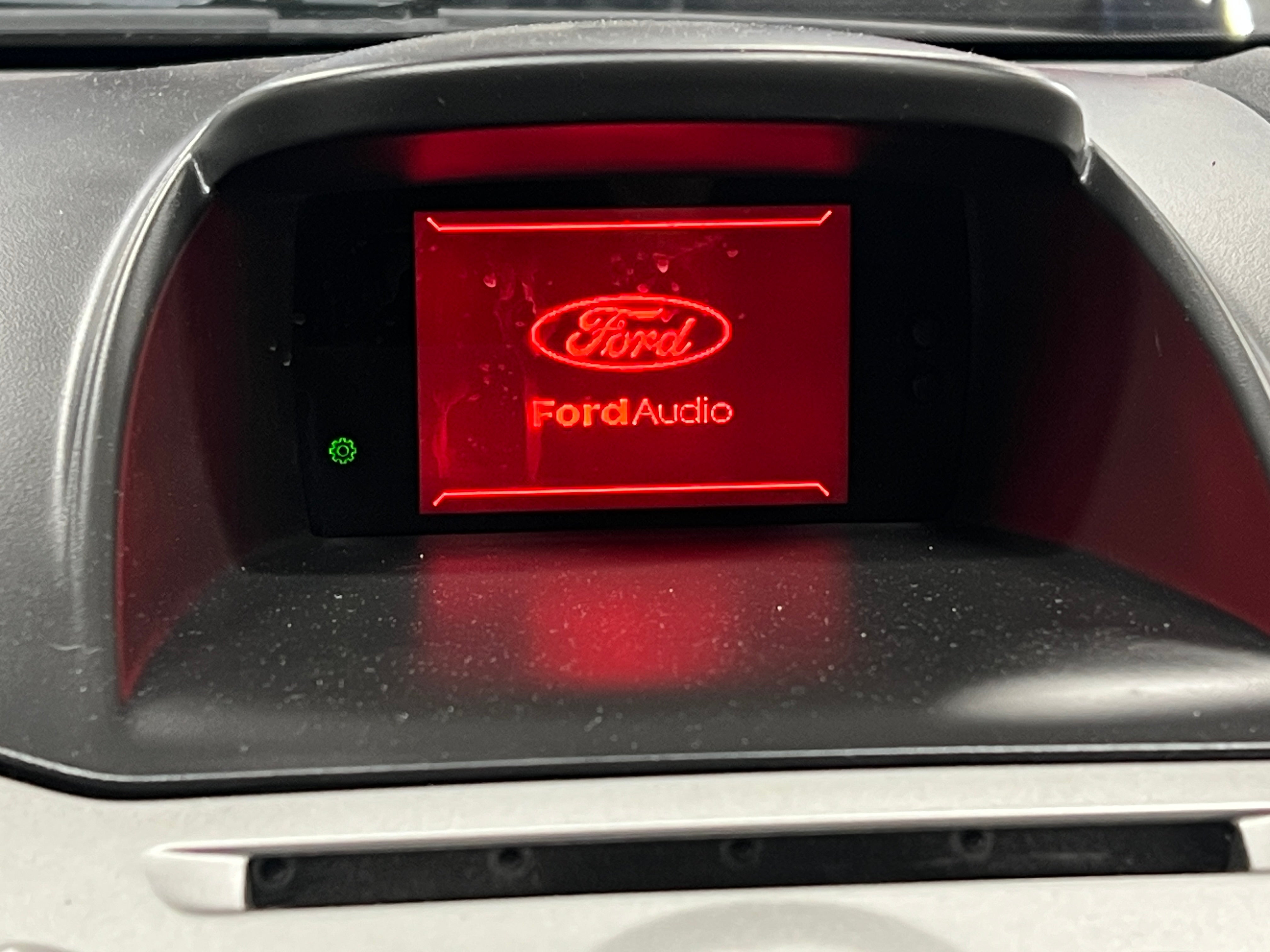 2013 Ford Fiesta SE 4