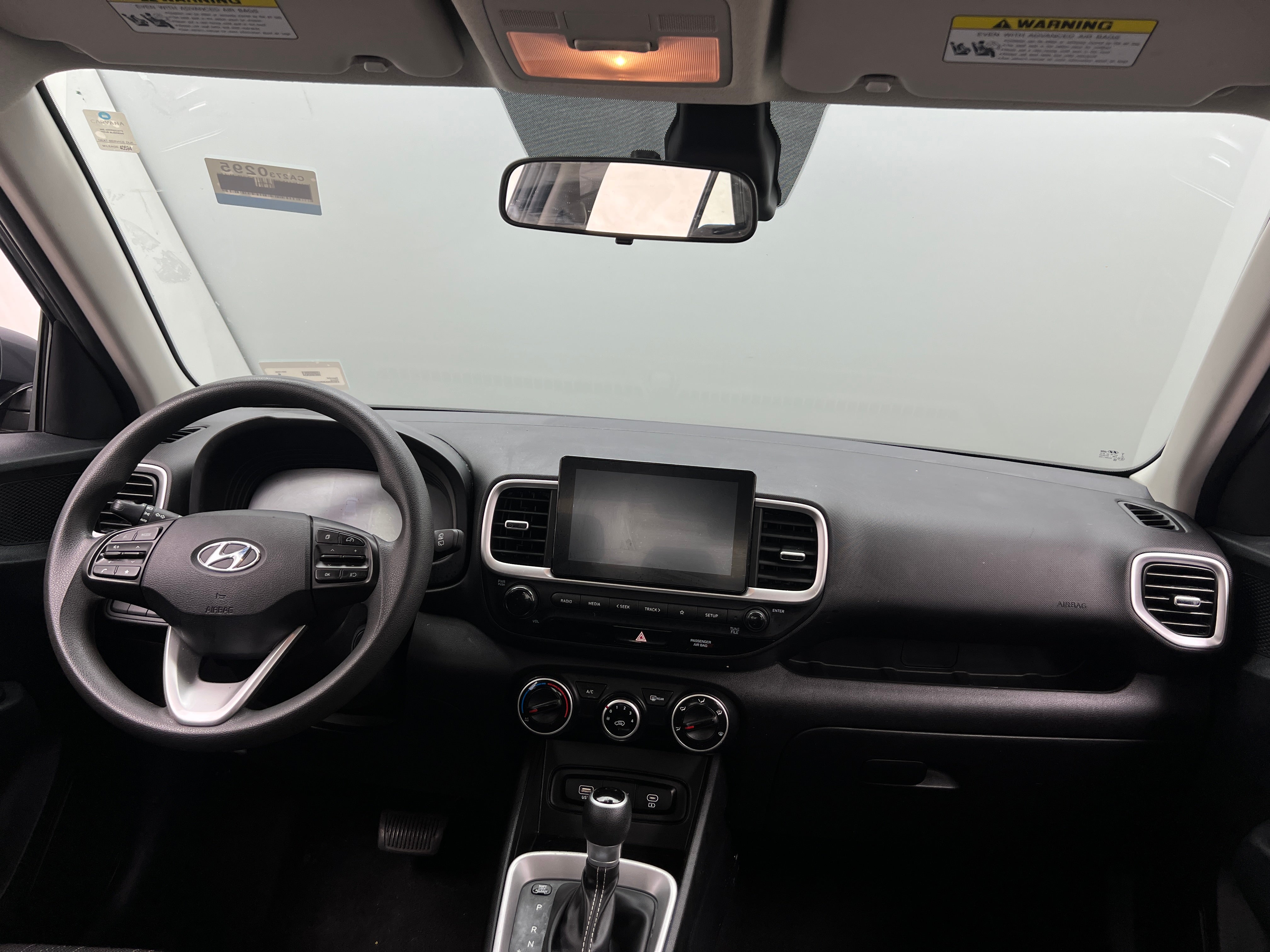 2024 Hyundai Venue SE 3