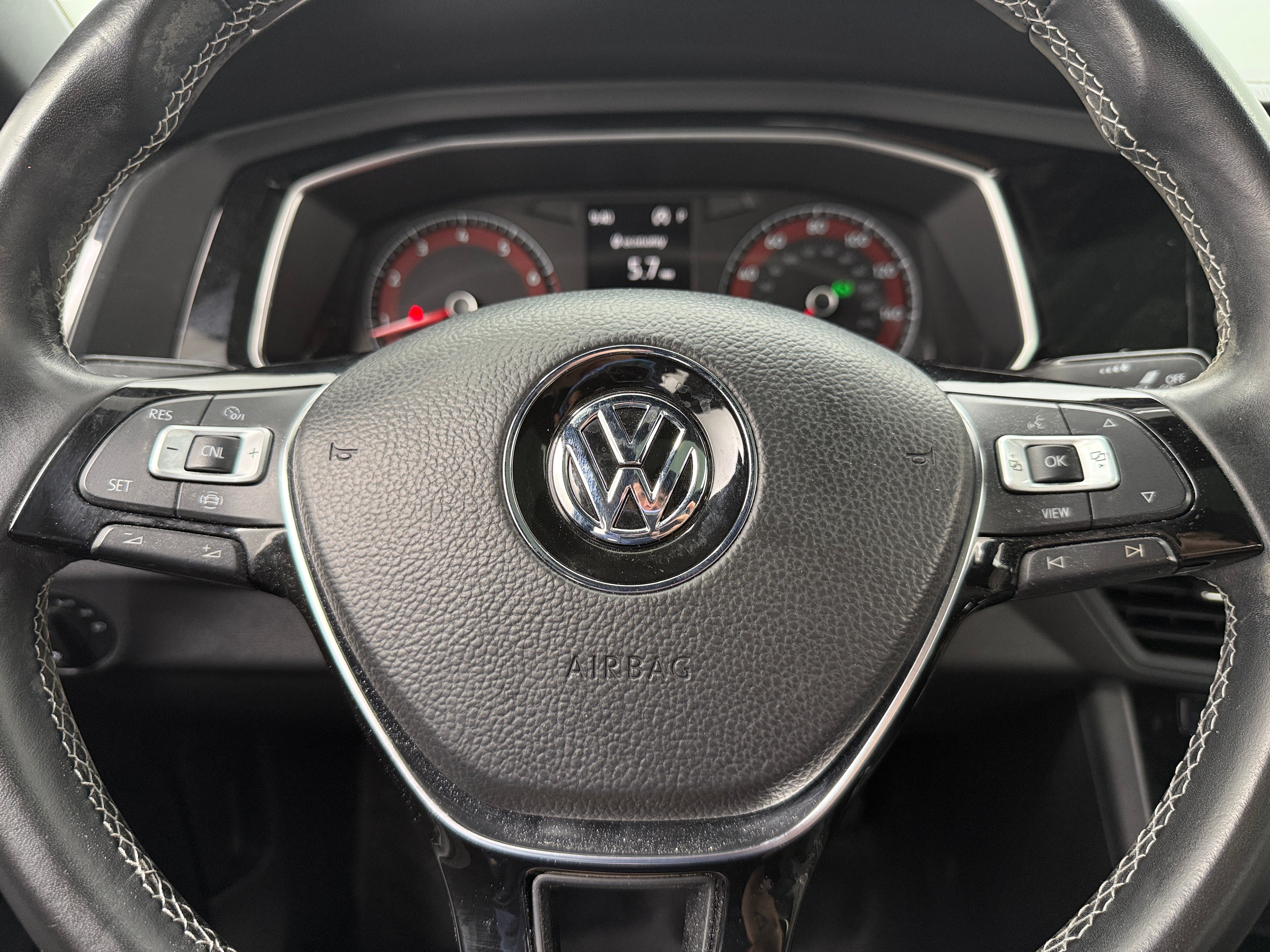 2019 Volkswagen Jetta R-Line 5