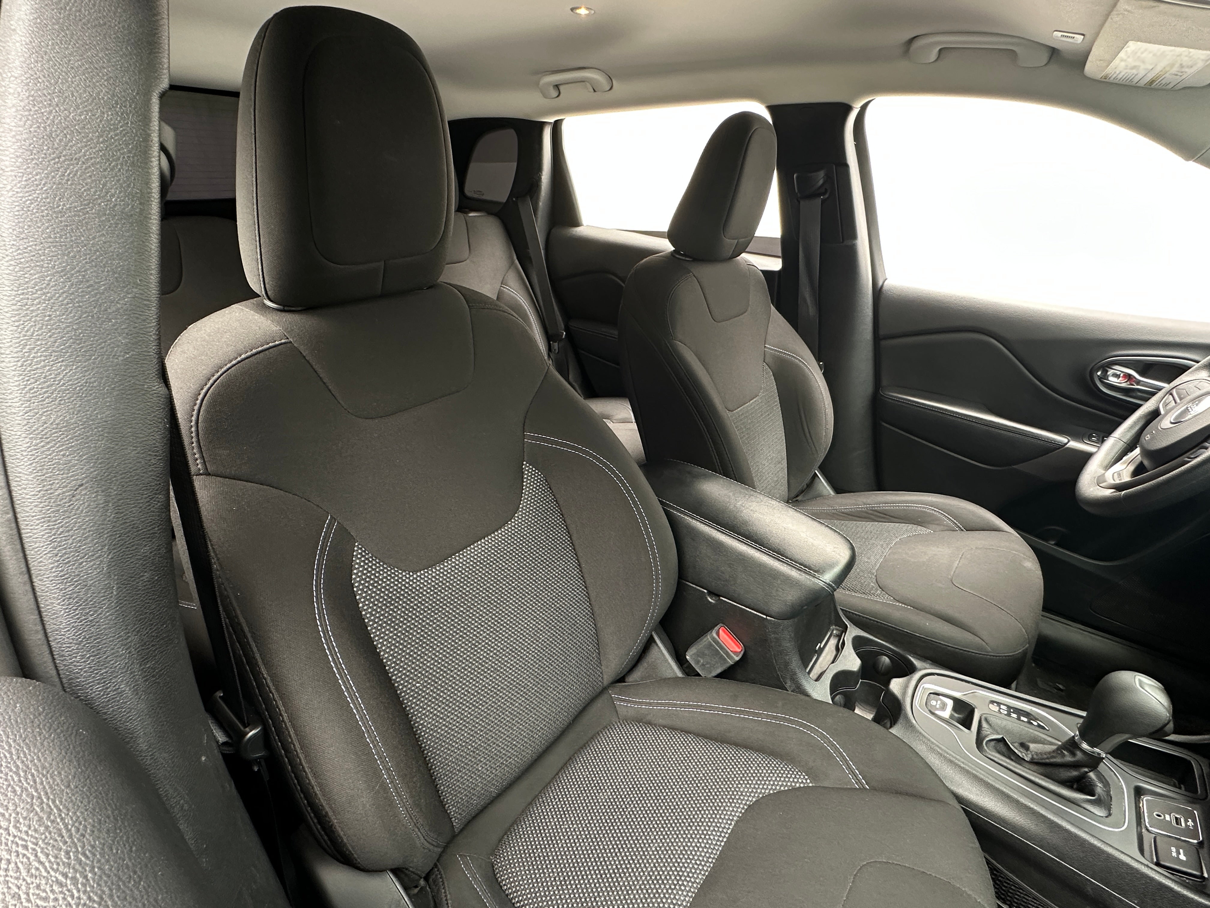 2019 Jeep Cherokee Latitude 2