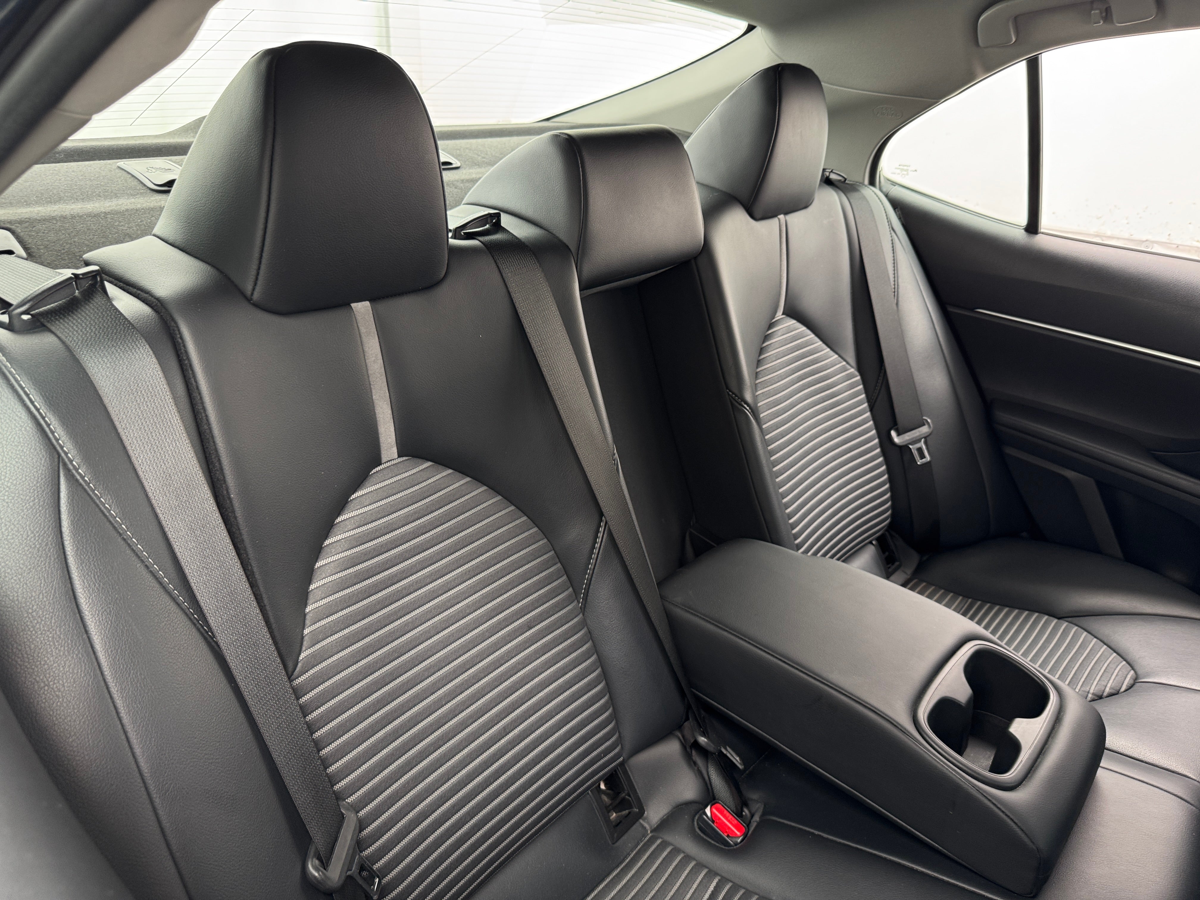 2020 Toyota Camry SE 5