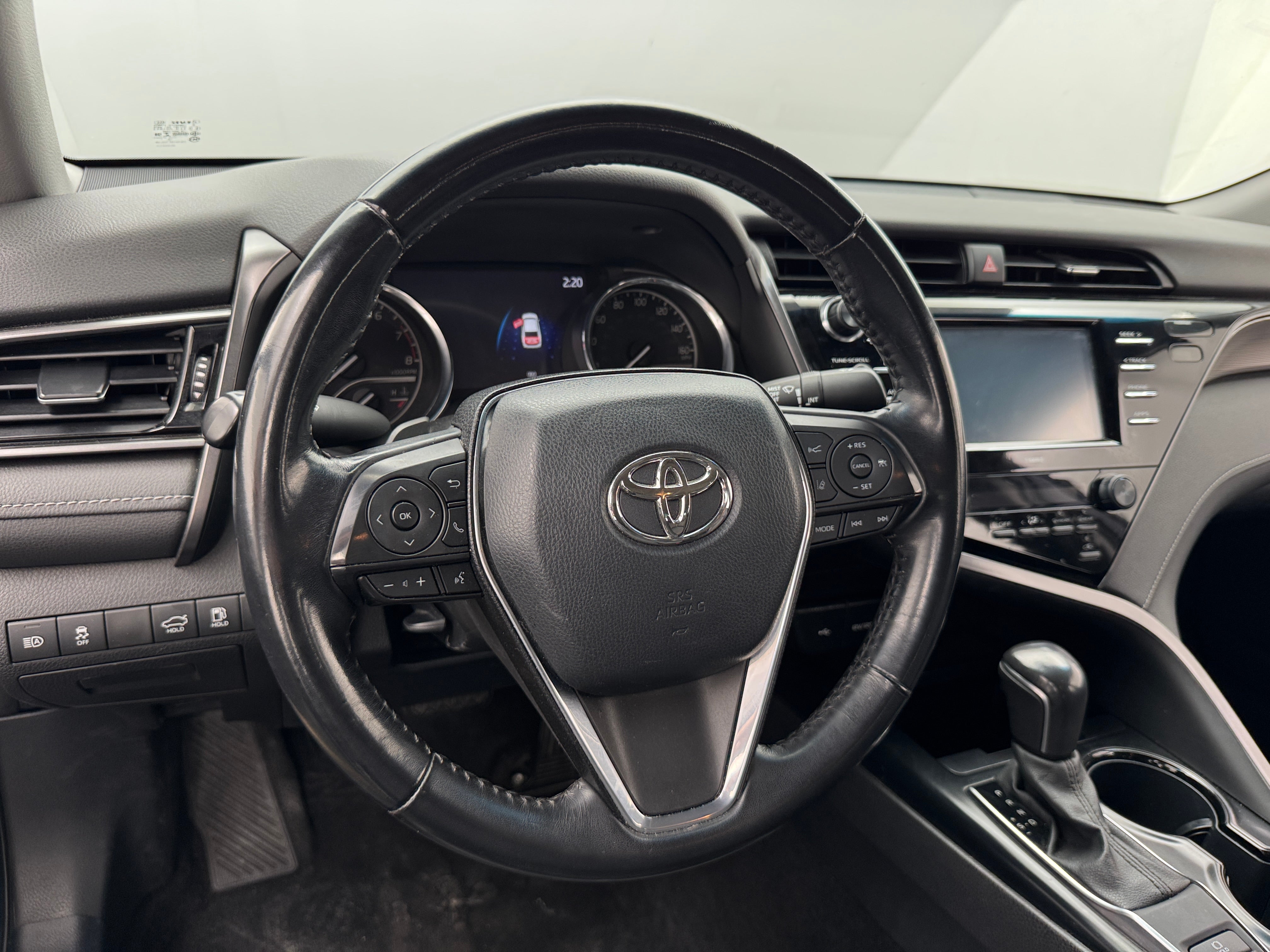 2020 Toyota Camry SE 4