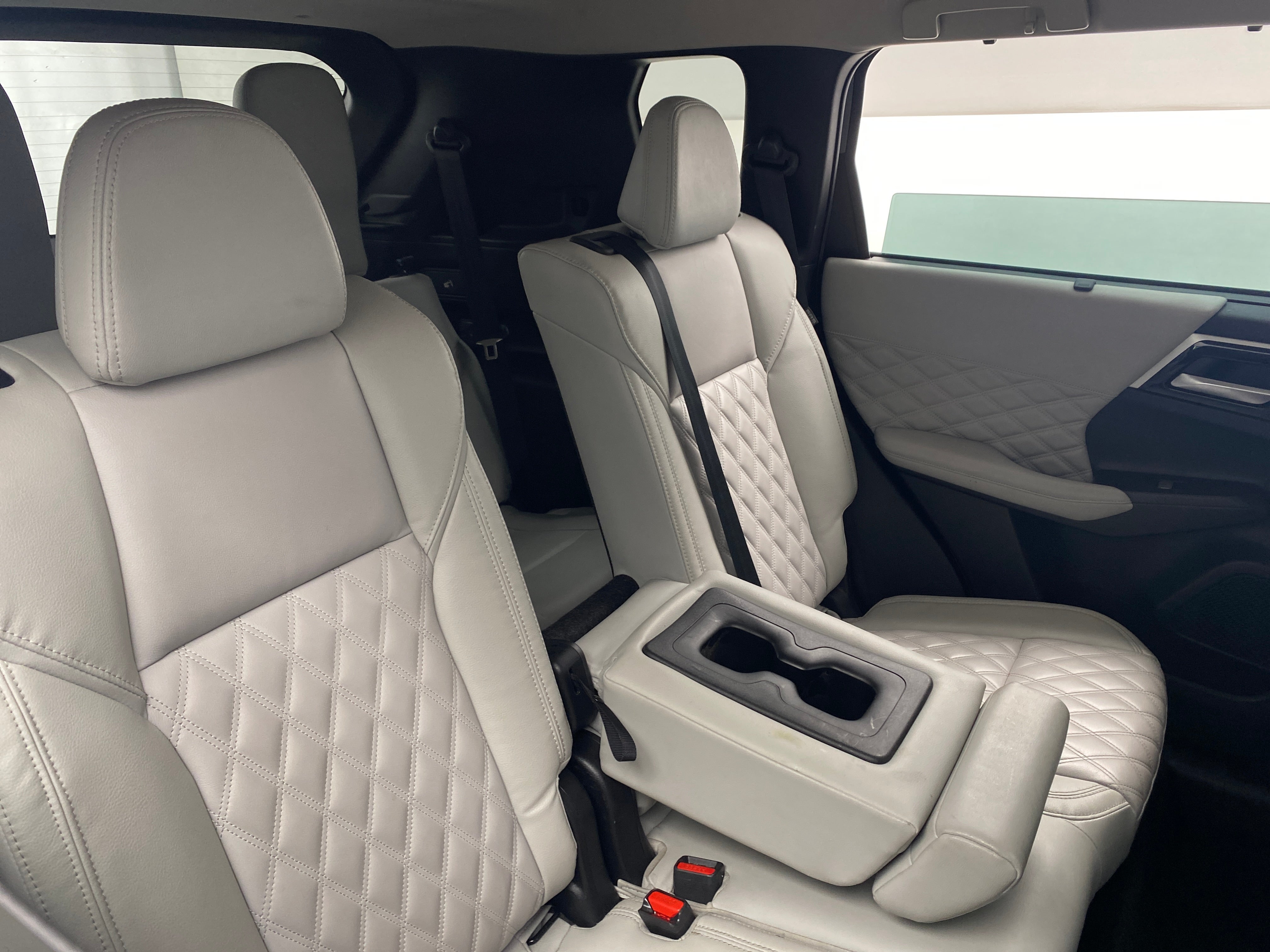 2023 Mitsubishi Outlander SEL 5