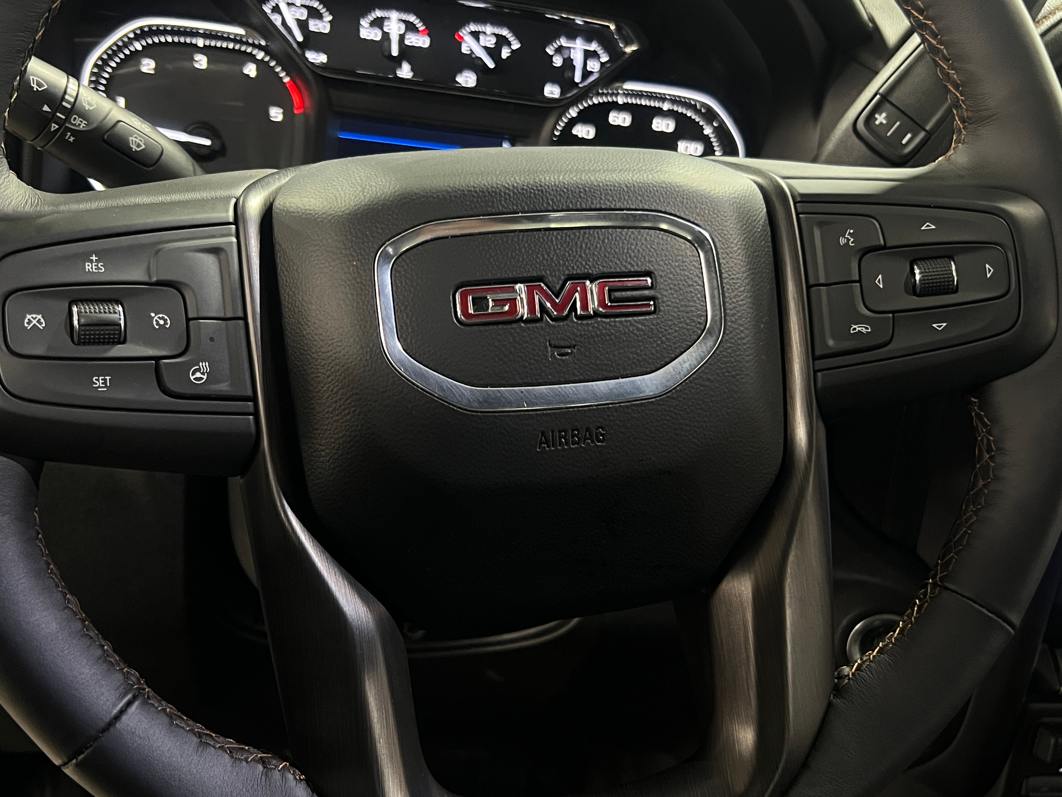 2022 GMC Sierra 2500 AT4 4