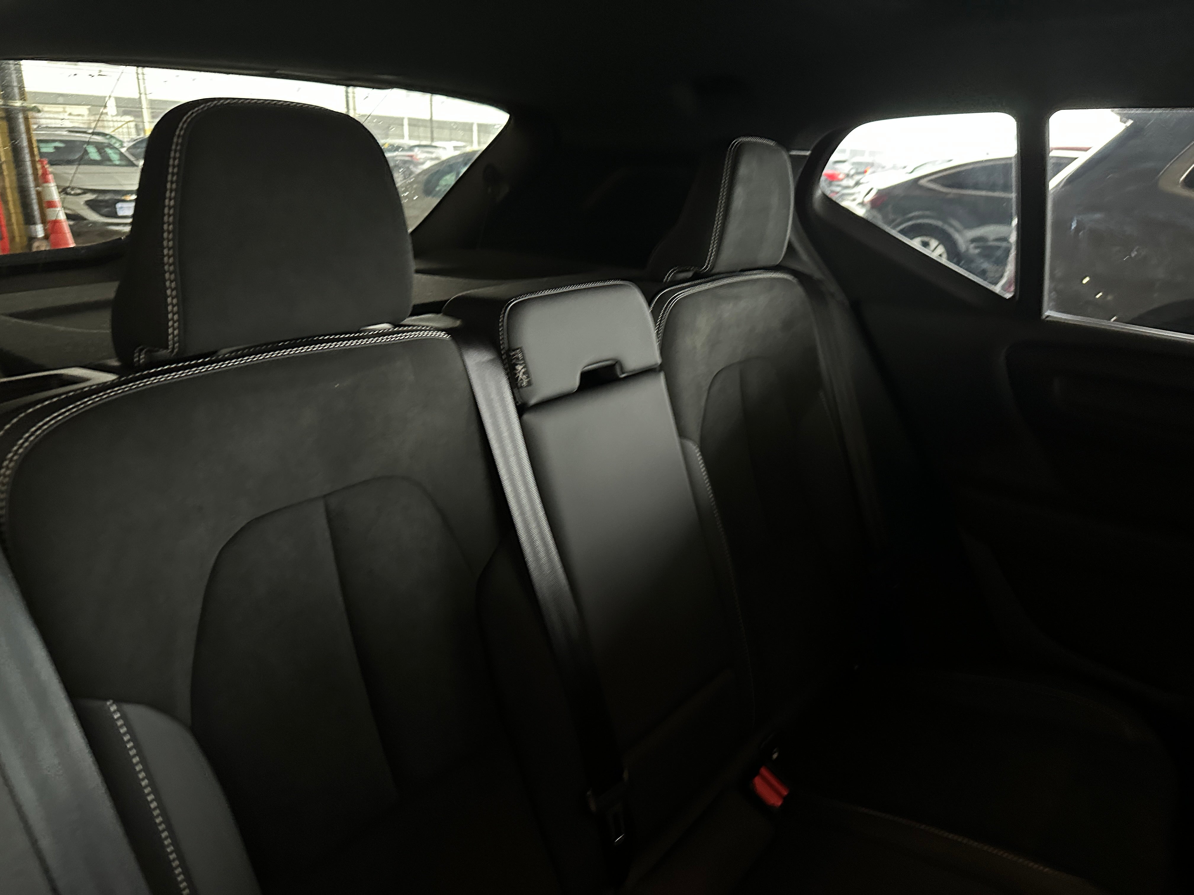 2022 Volvo XC40 Recharge Plus 5