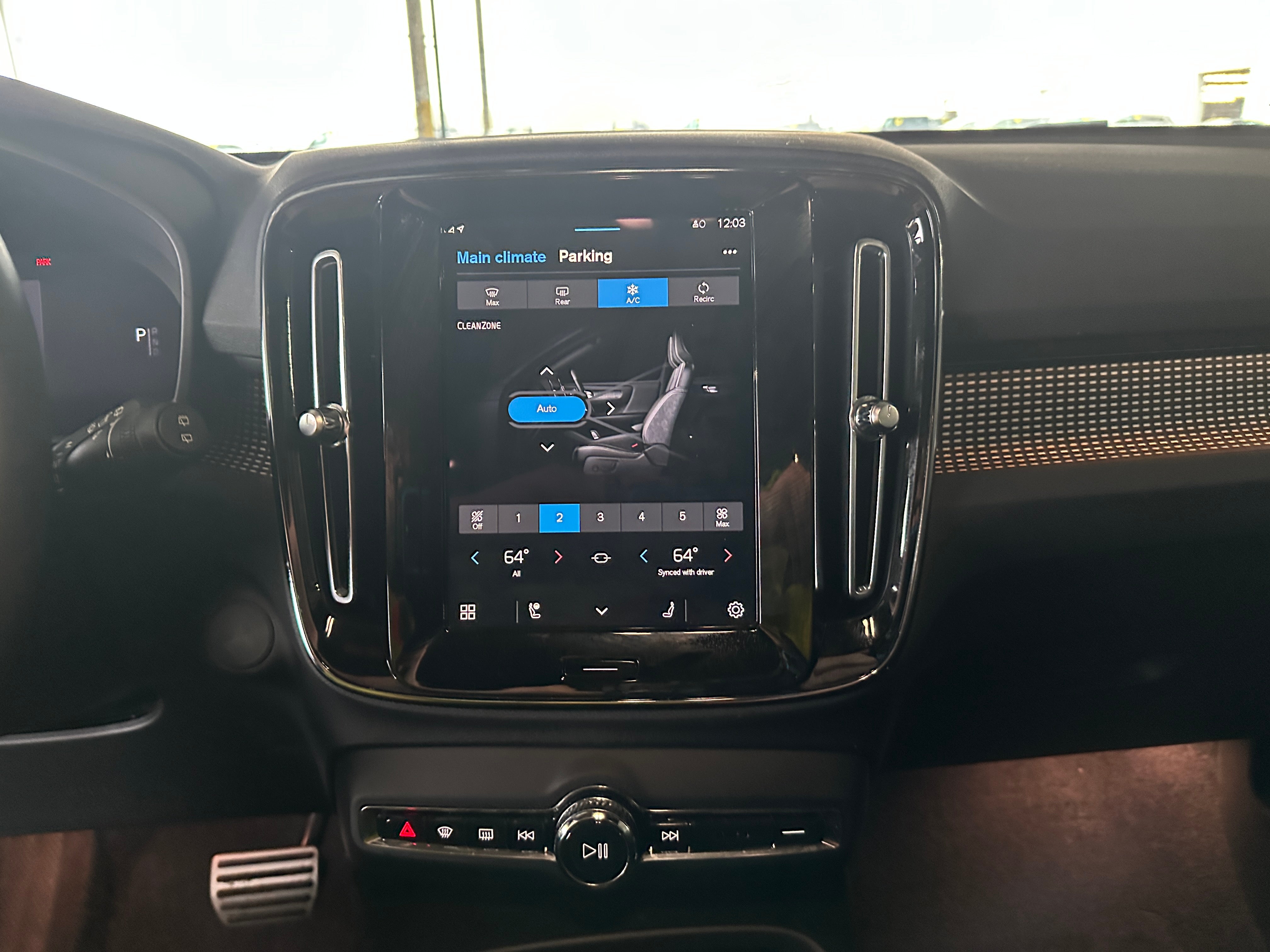 2022 Volvo XC40 Recharge Plus 3