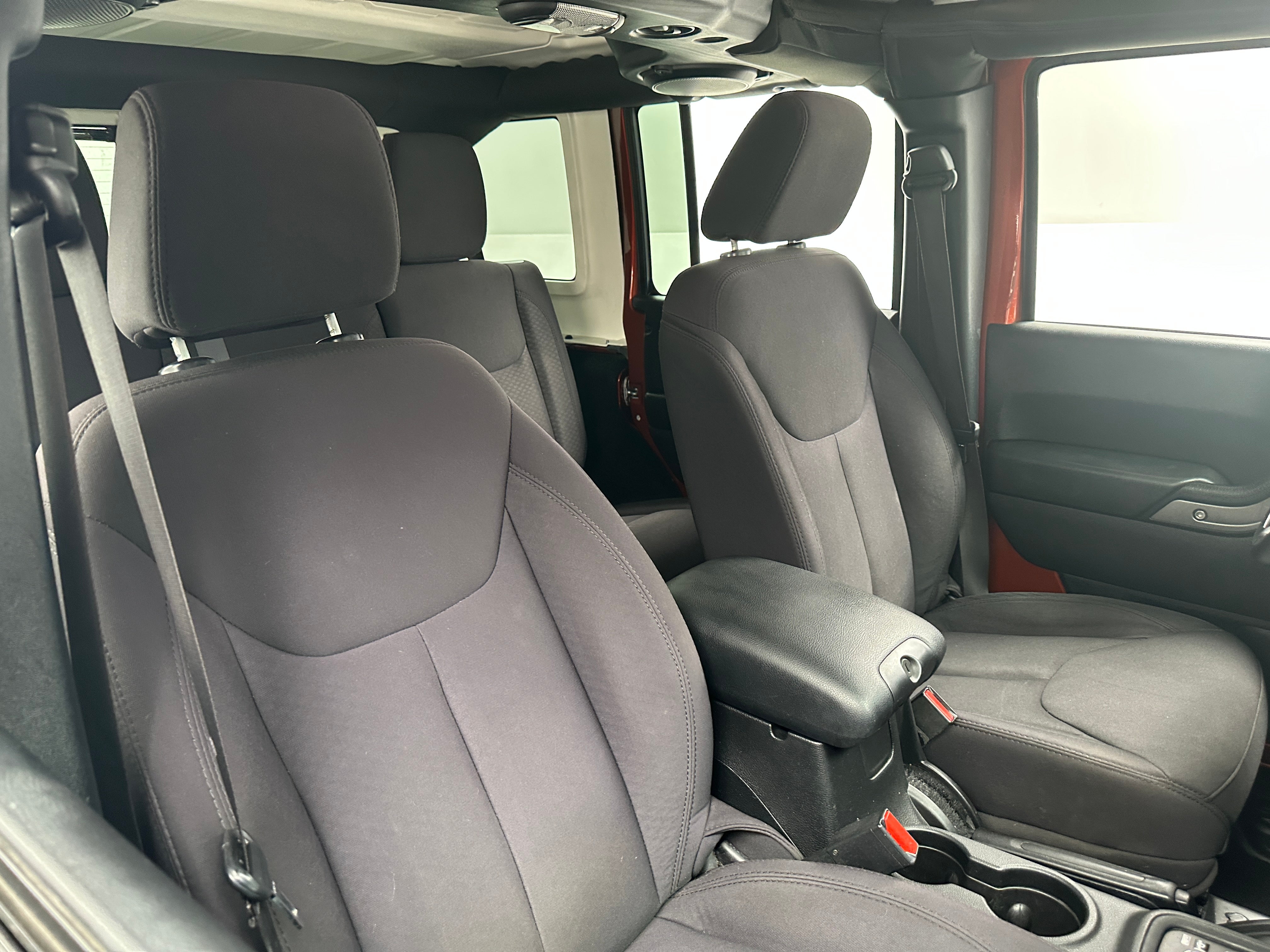 2014 Jeep Wrangler Unlimited Sport 2