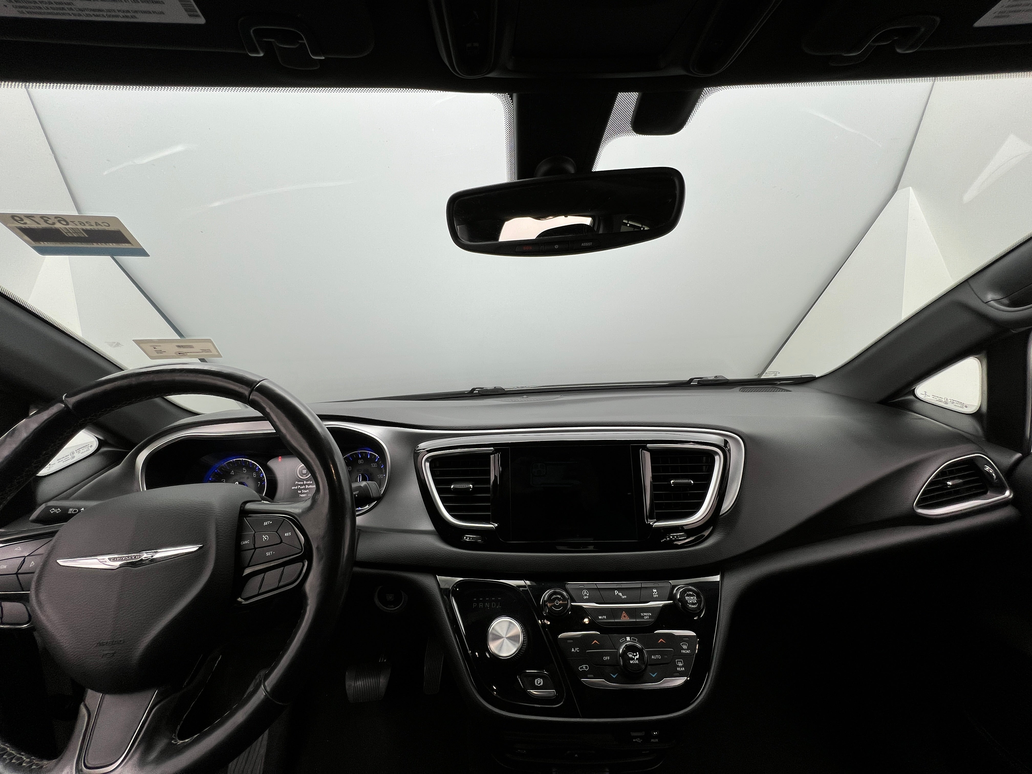 2019 Chrysler Pacifica  2