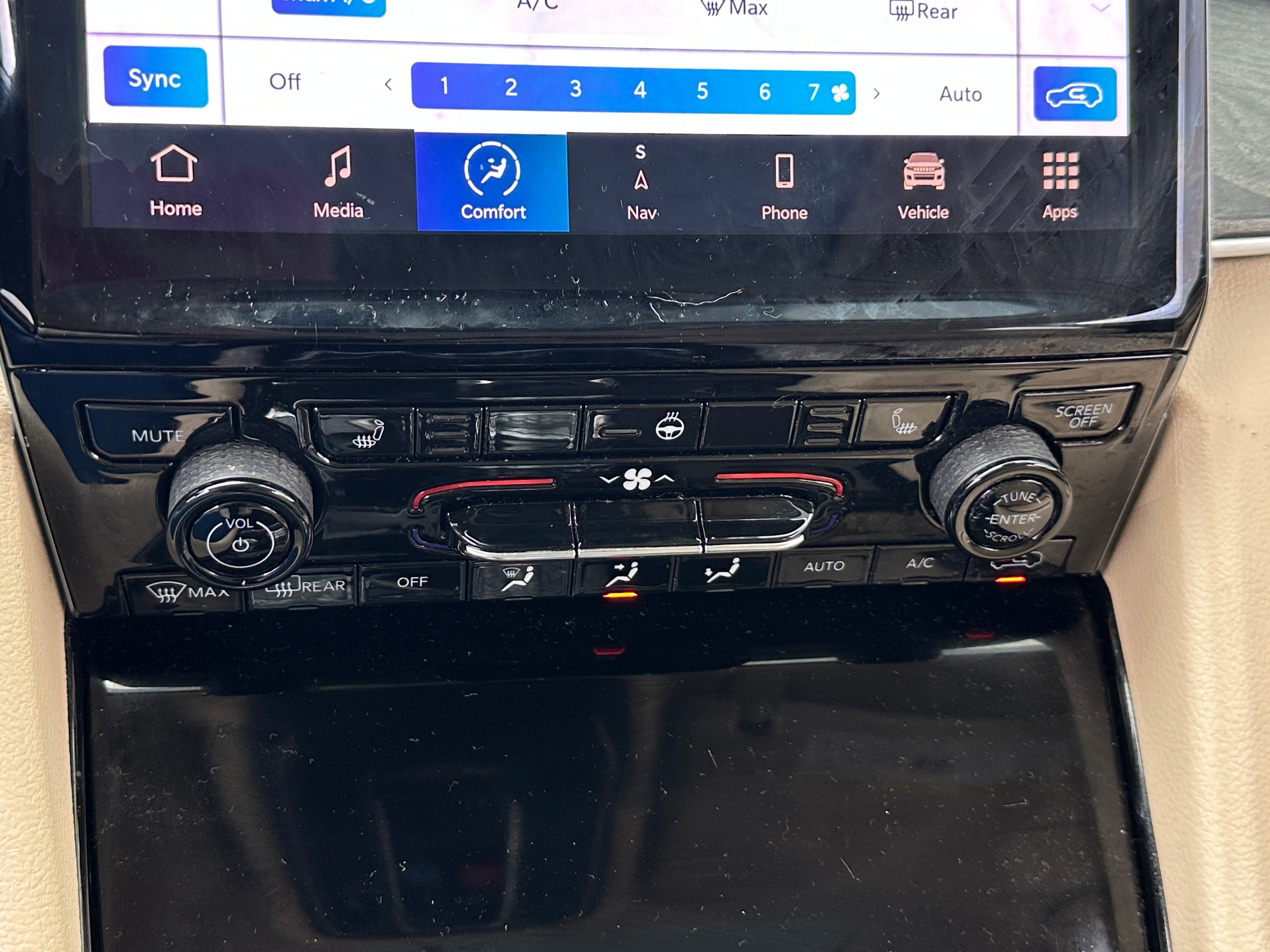 2021 Jeep Grand Cherokee L Limited Edition 4