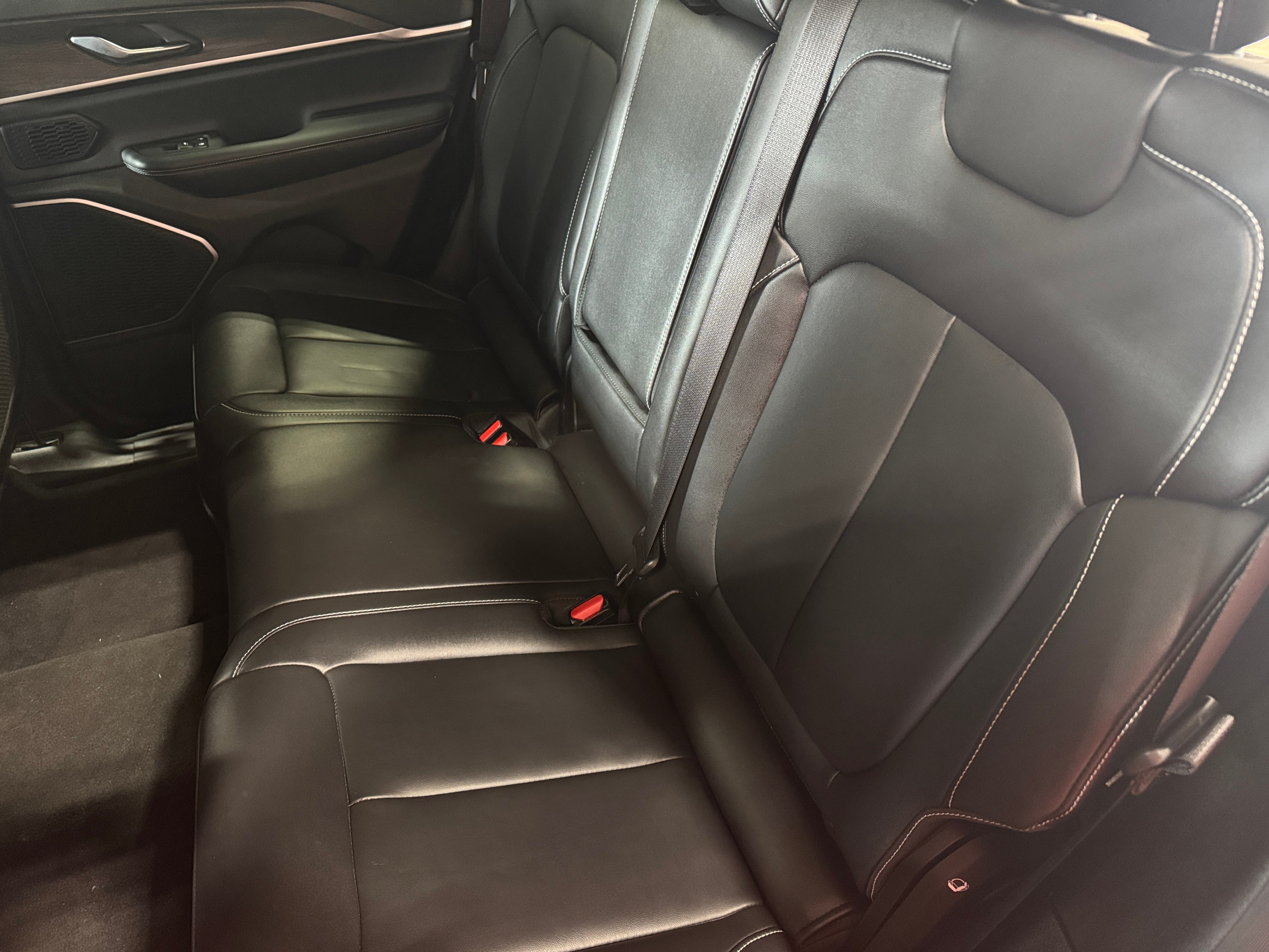 2022 Jeep Grand Cherokee Limited Edition 5