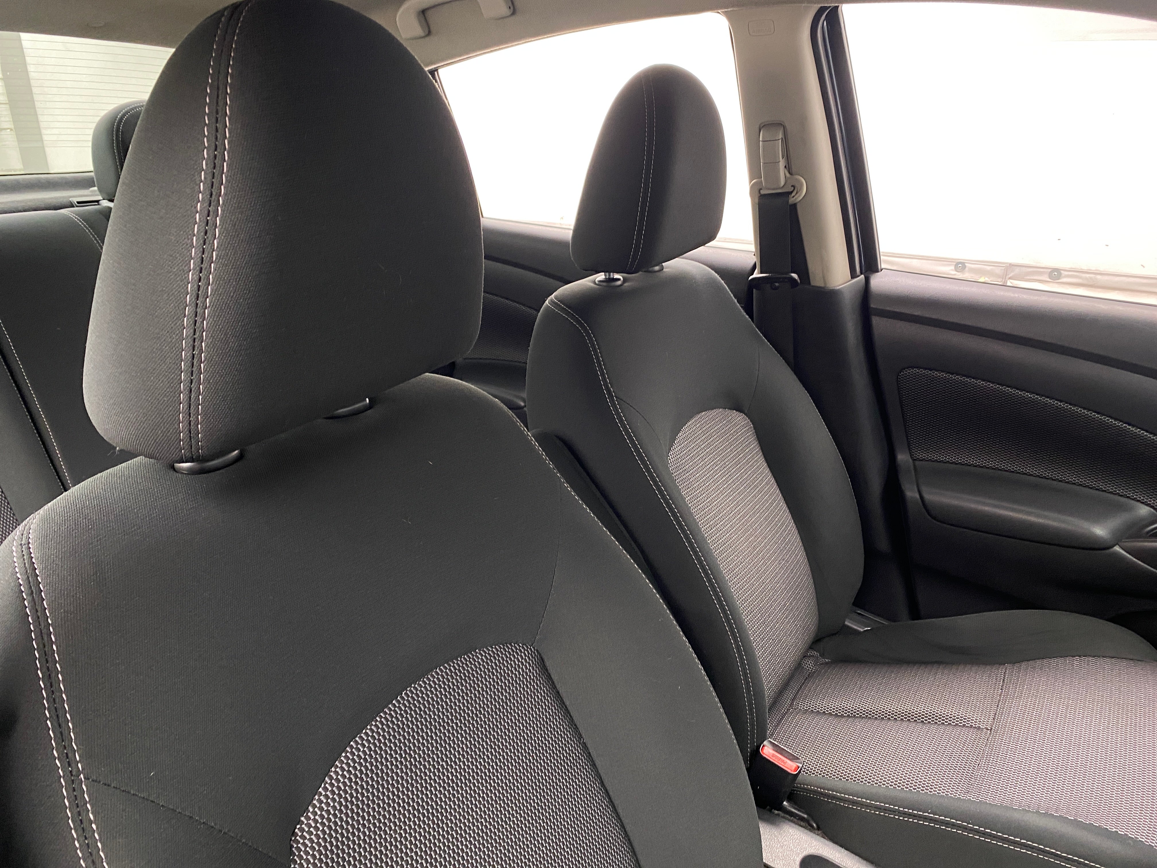 2017 Nissan Versa SV 2