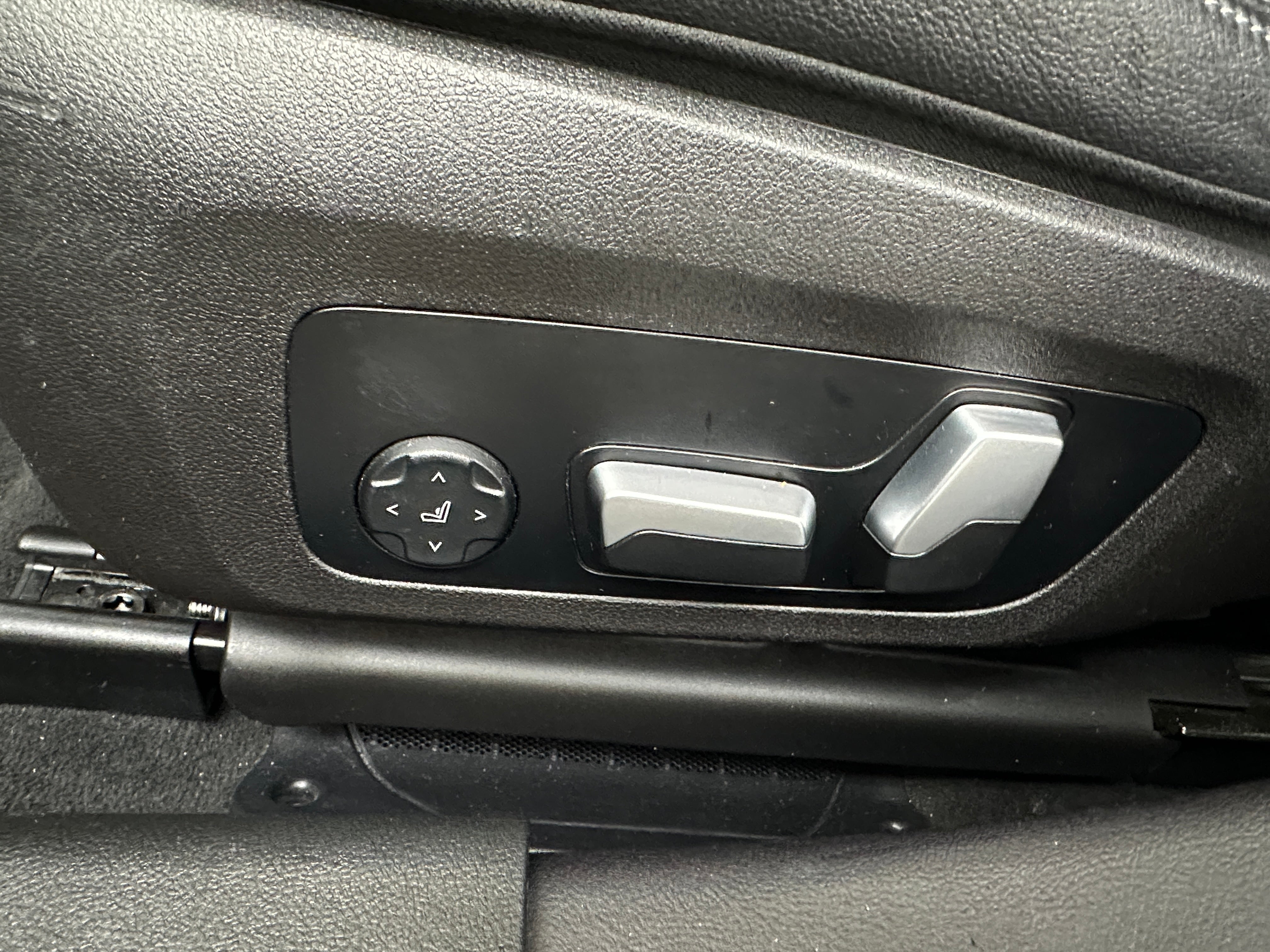 2023 BMW 3 Series 330i