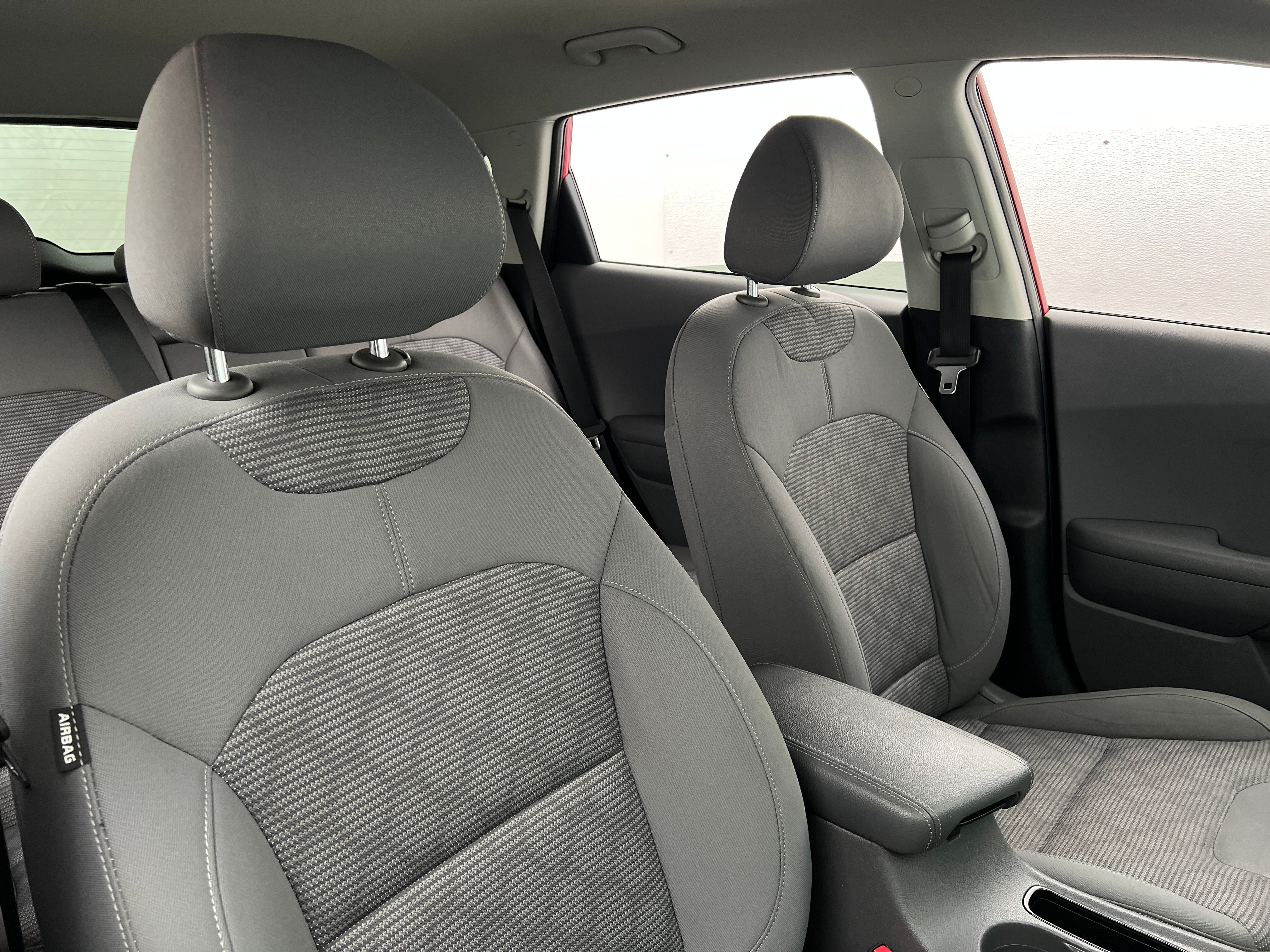2017 Kia Niro LX 2