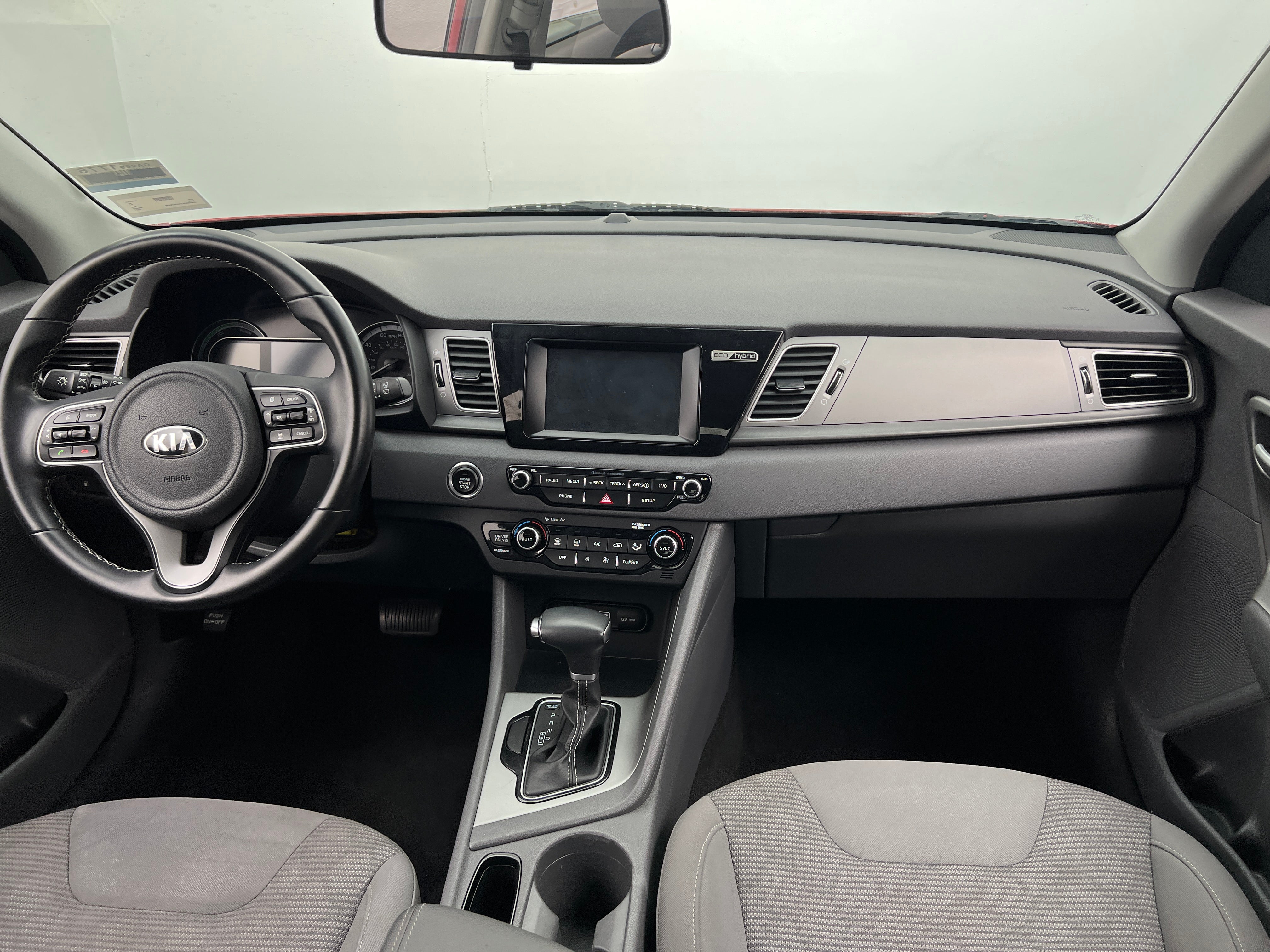2017 Kia Niro LX 3