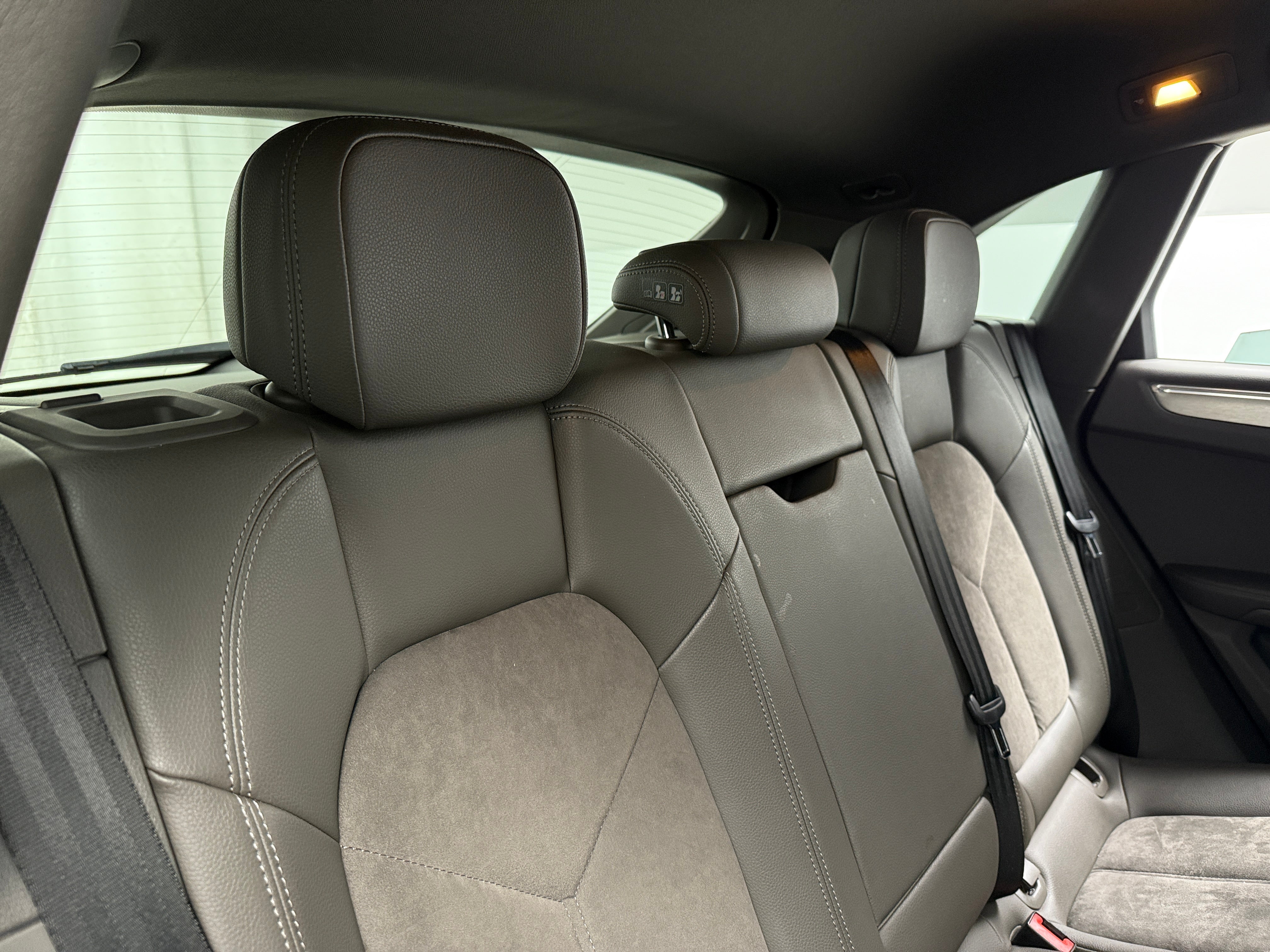 2015 Porsche Macan S 6