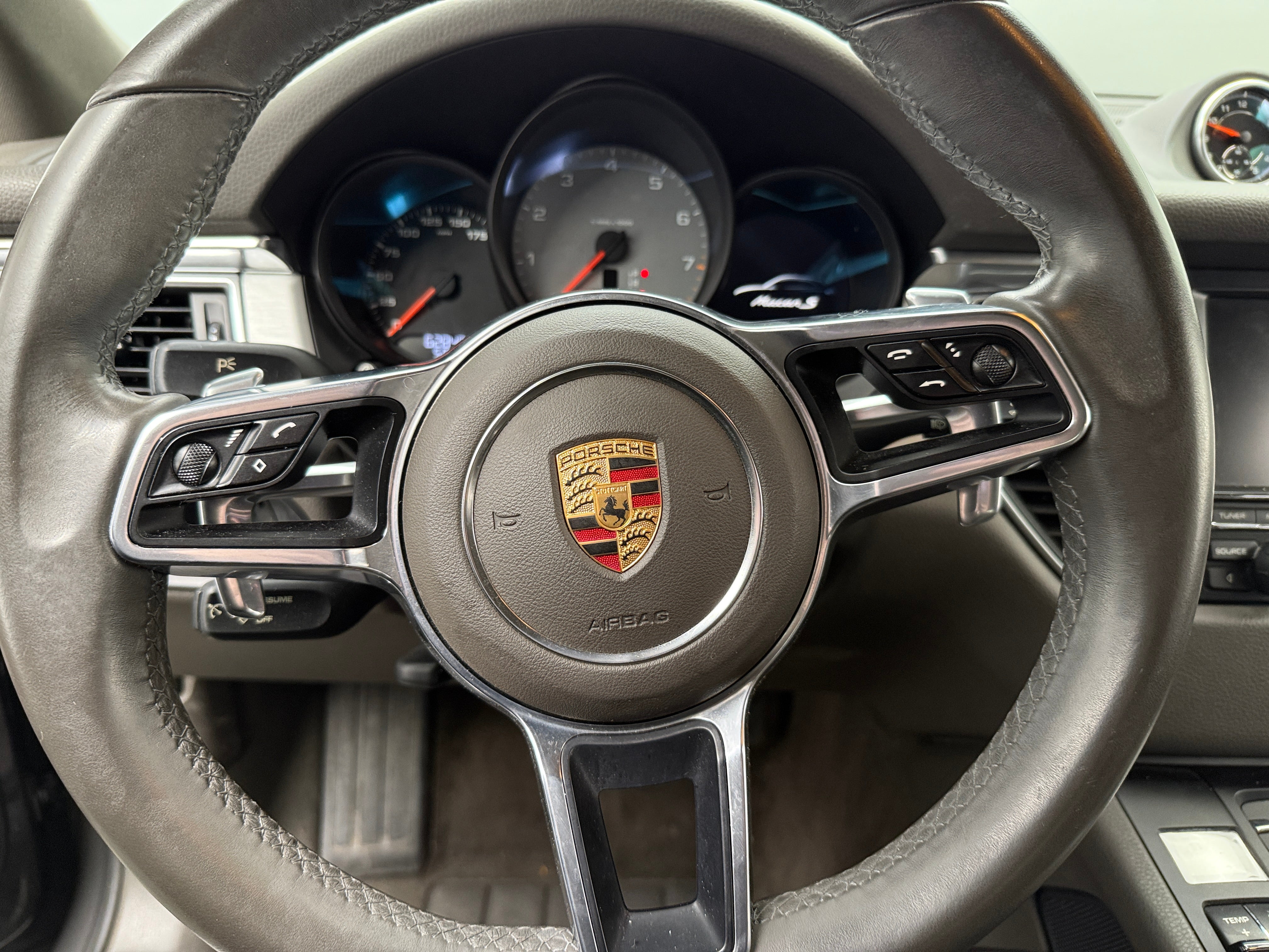 2015 Porsche Macan S 5