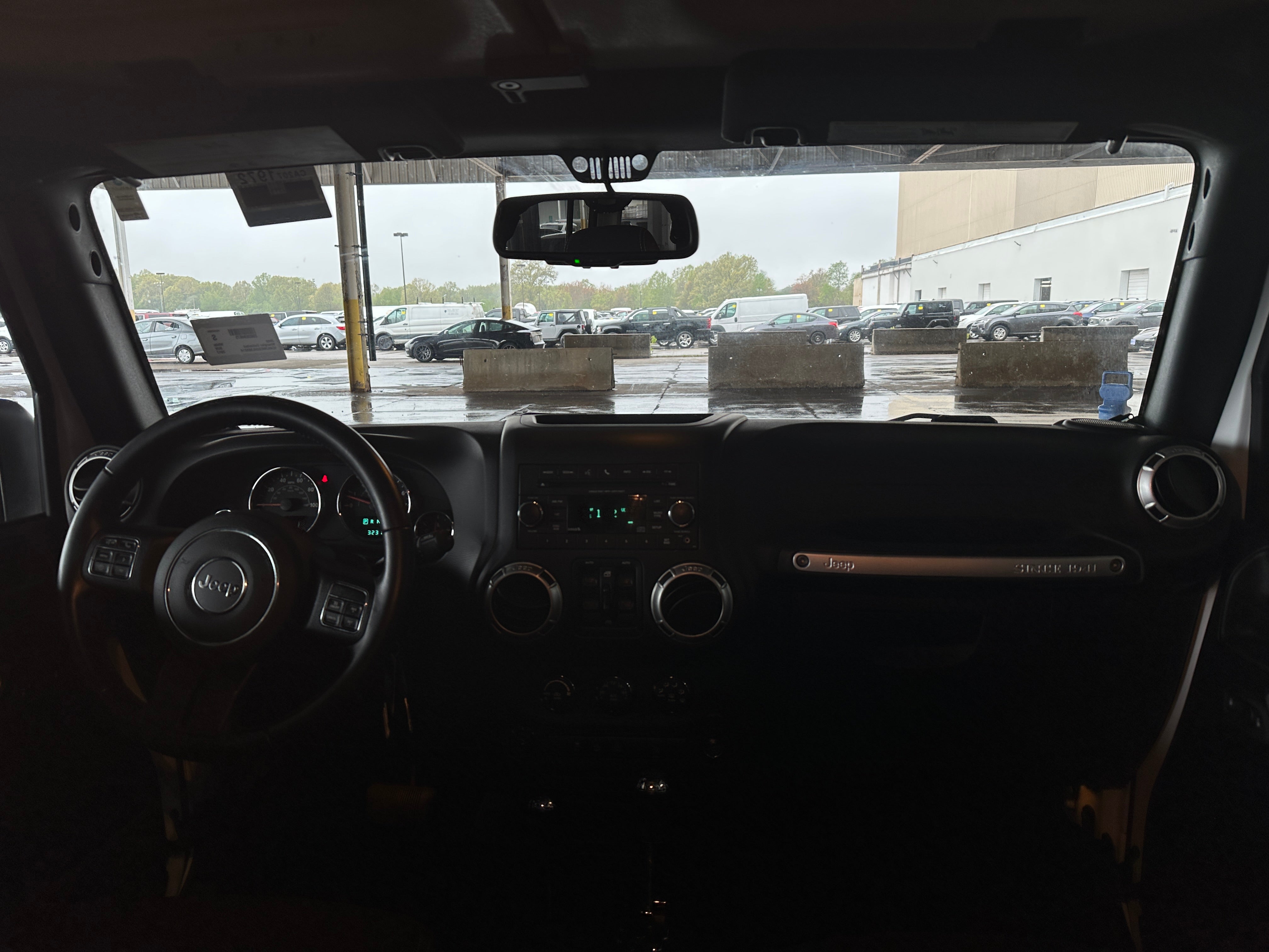 2017 Jeep Wrangler Unlimited Sahara 3
