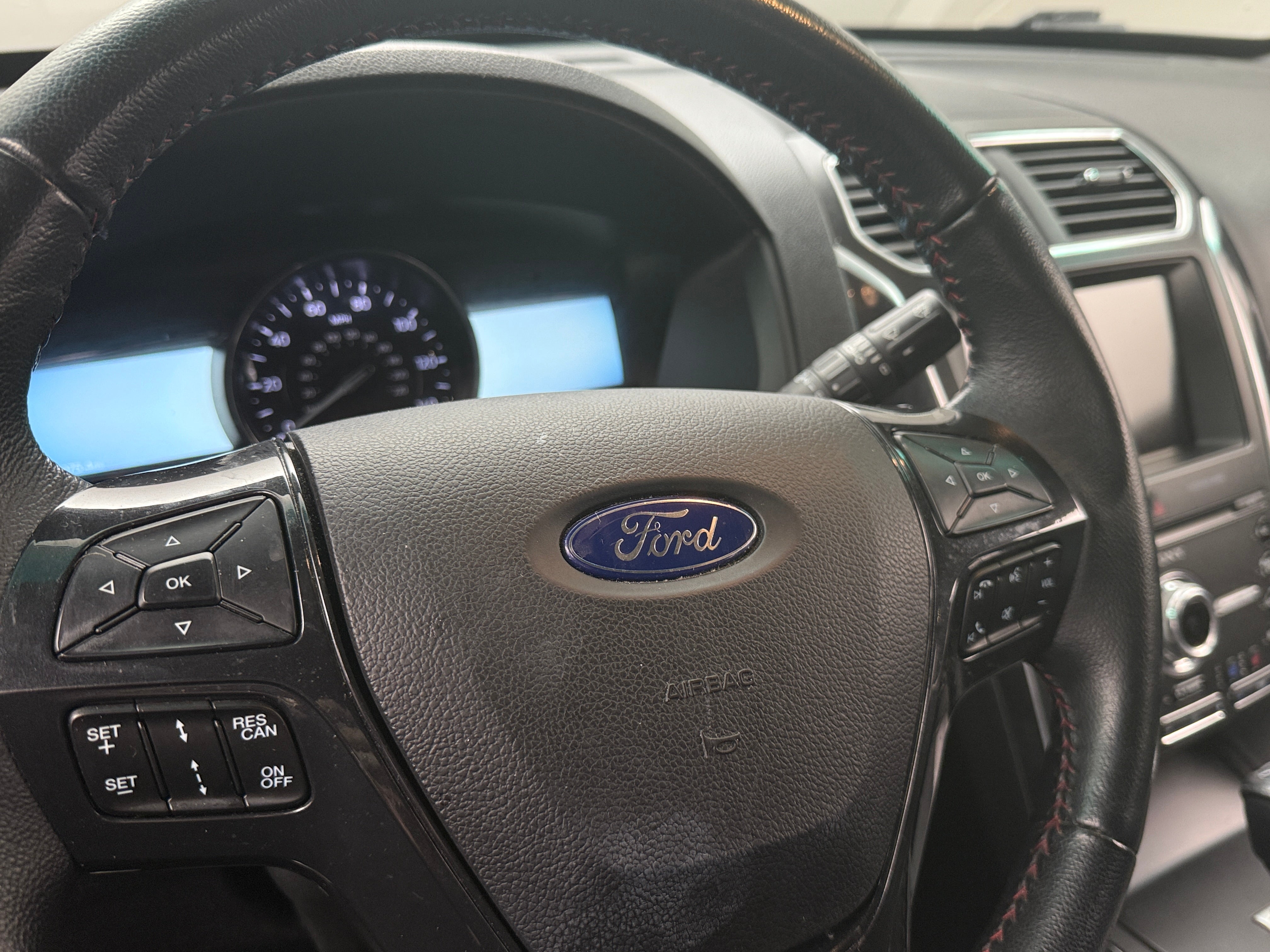 2019 Ford Explorer Sport 4