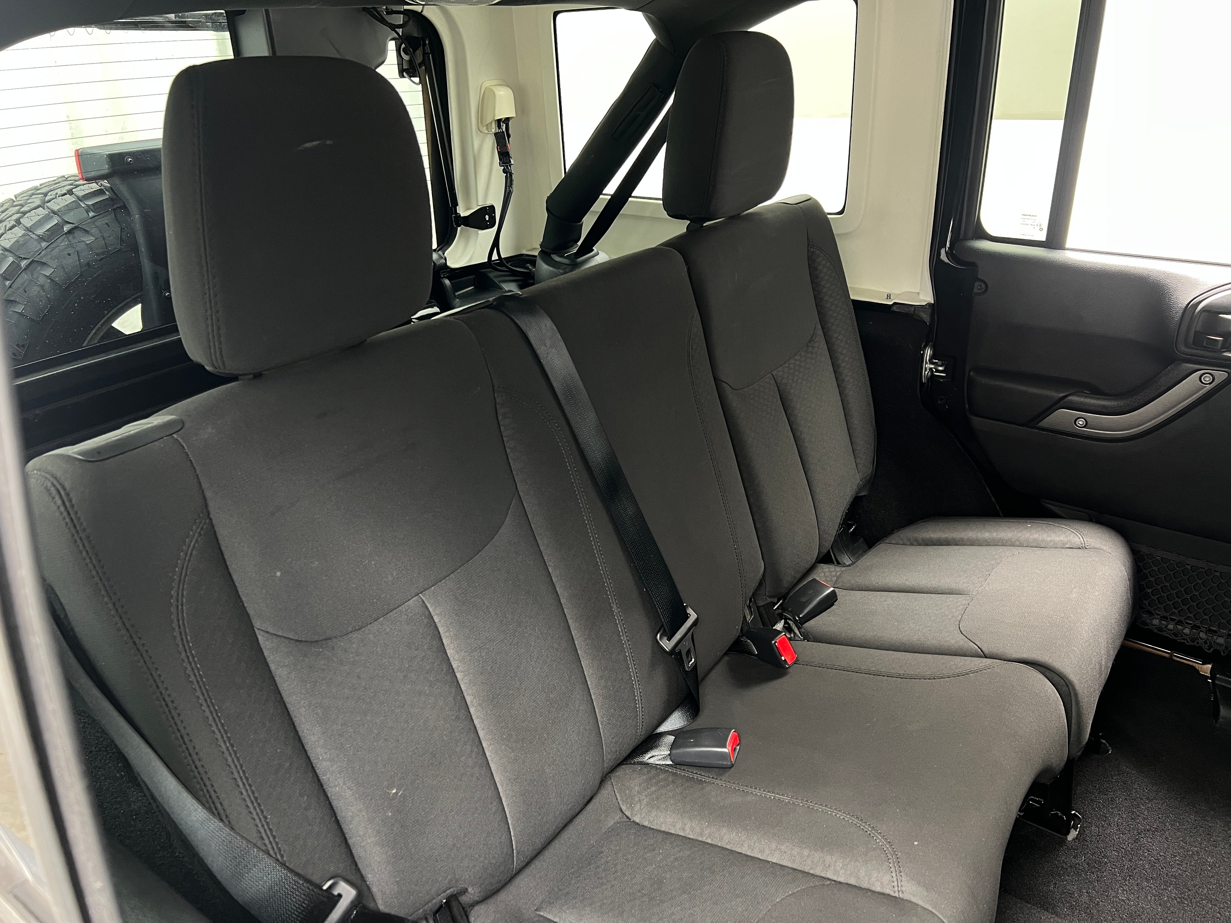 2017 Jeep Wrangler Unlimited Sport S 6