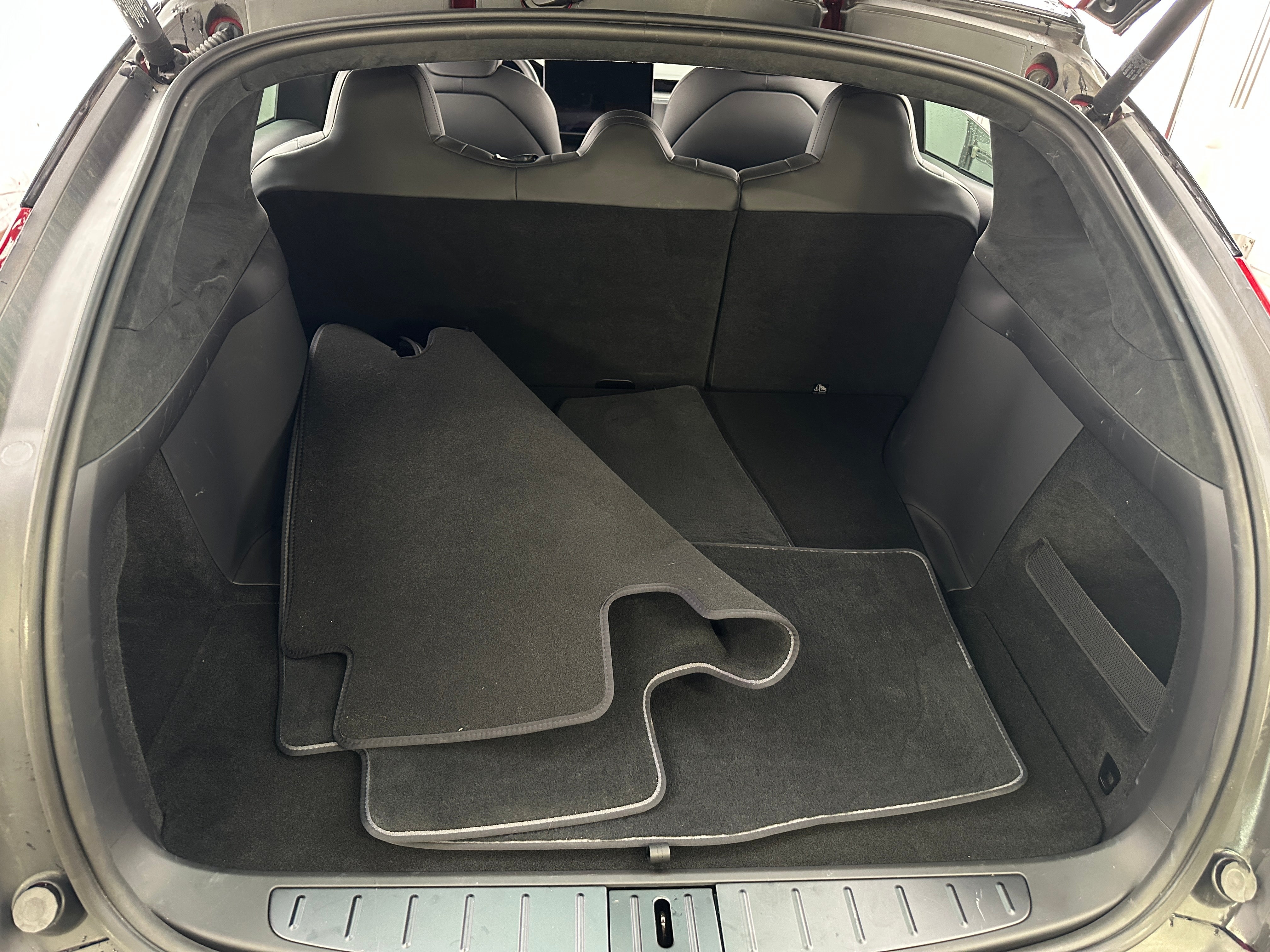 2023 Tesla Model X Standard Range 6