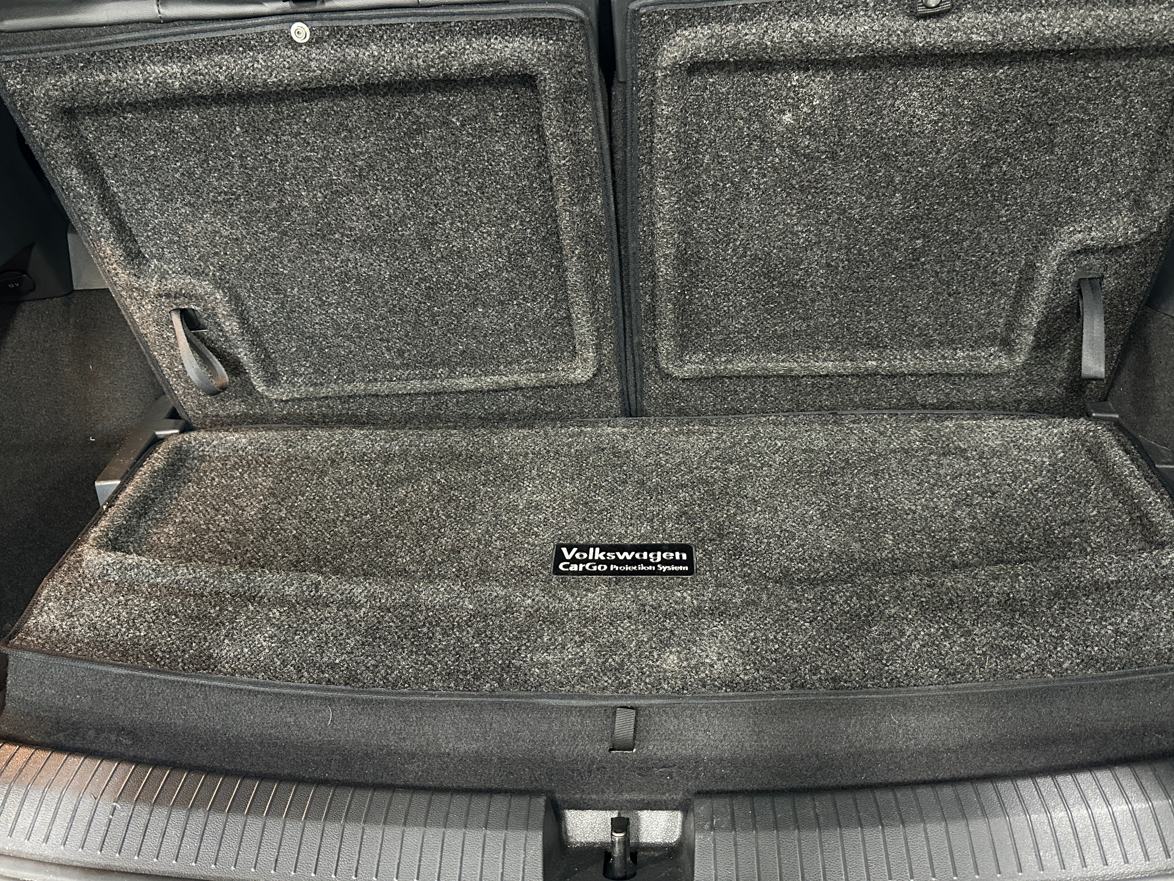 2020 Volkswagen Tiguan SEL 6