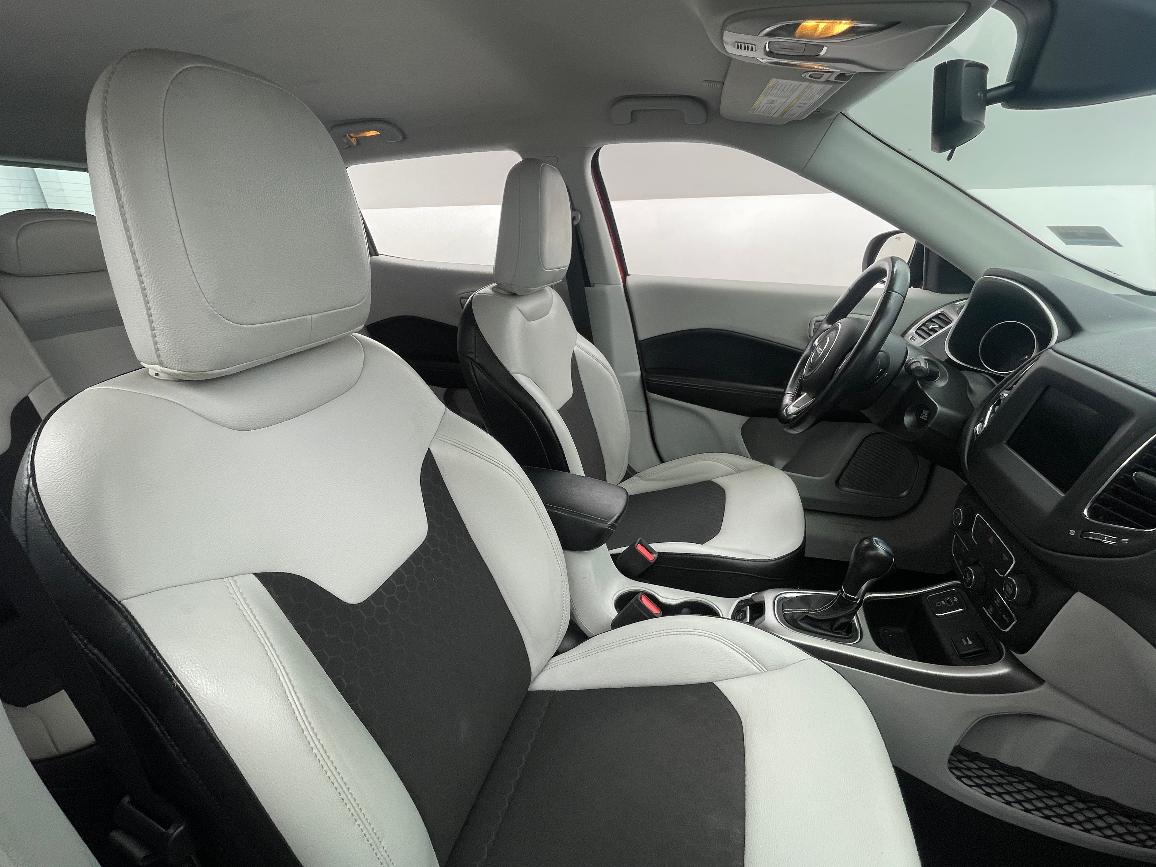 2020 Jeep Compass Latitude 2