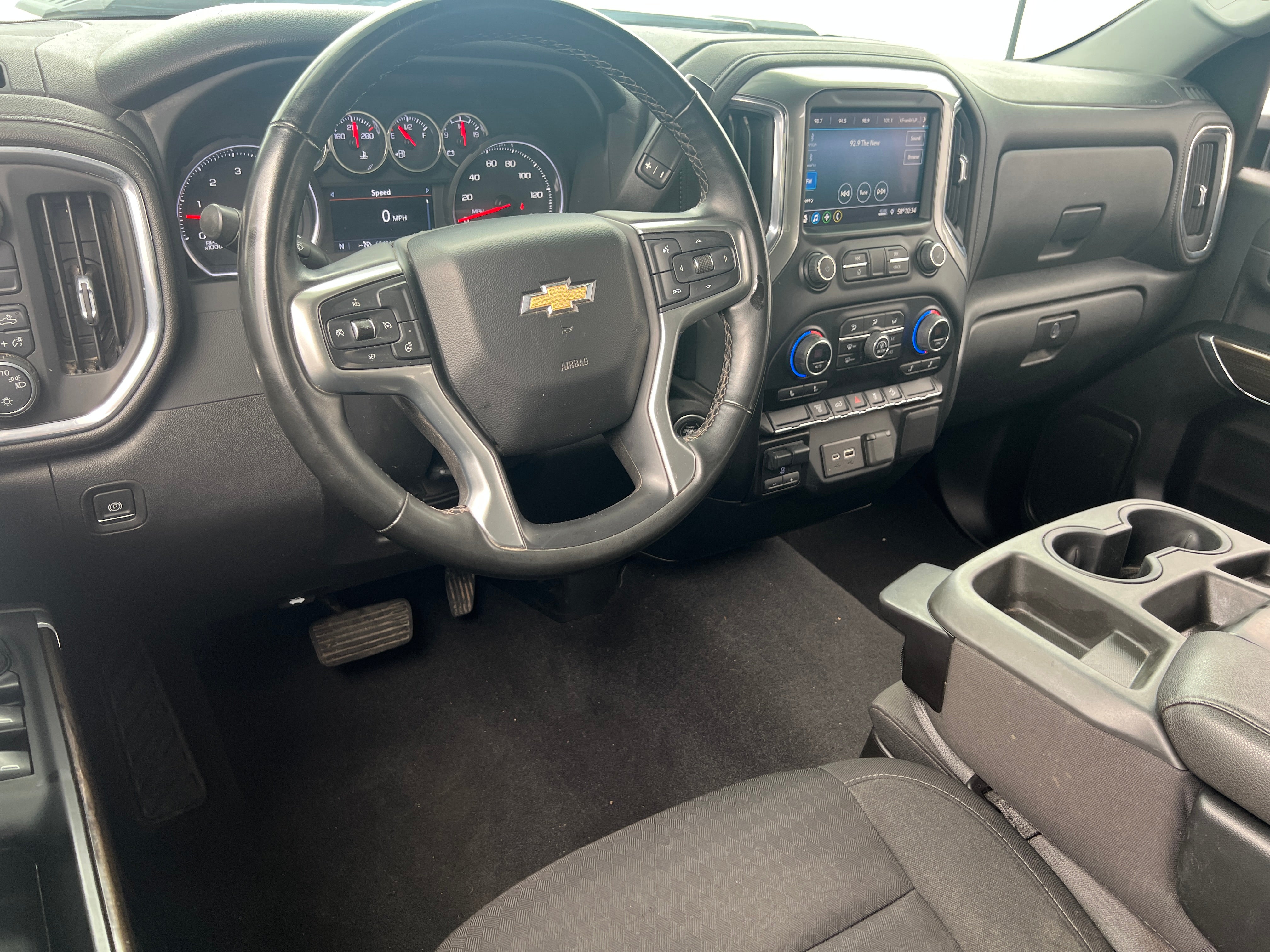 2023 Chevrolet Silverado 2500 LT 3