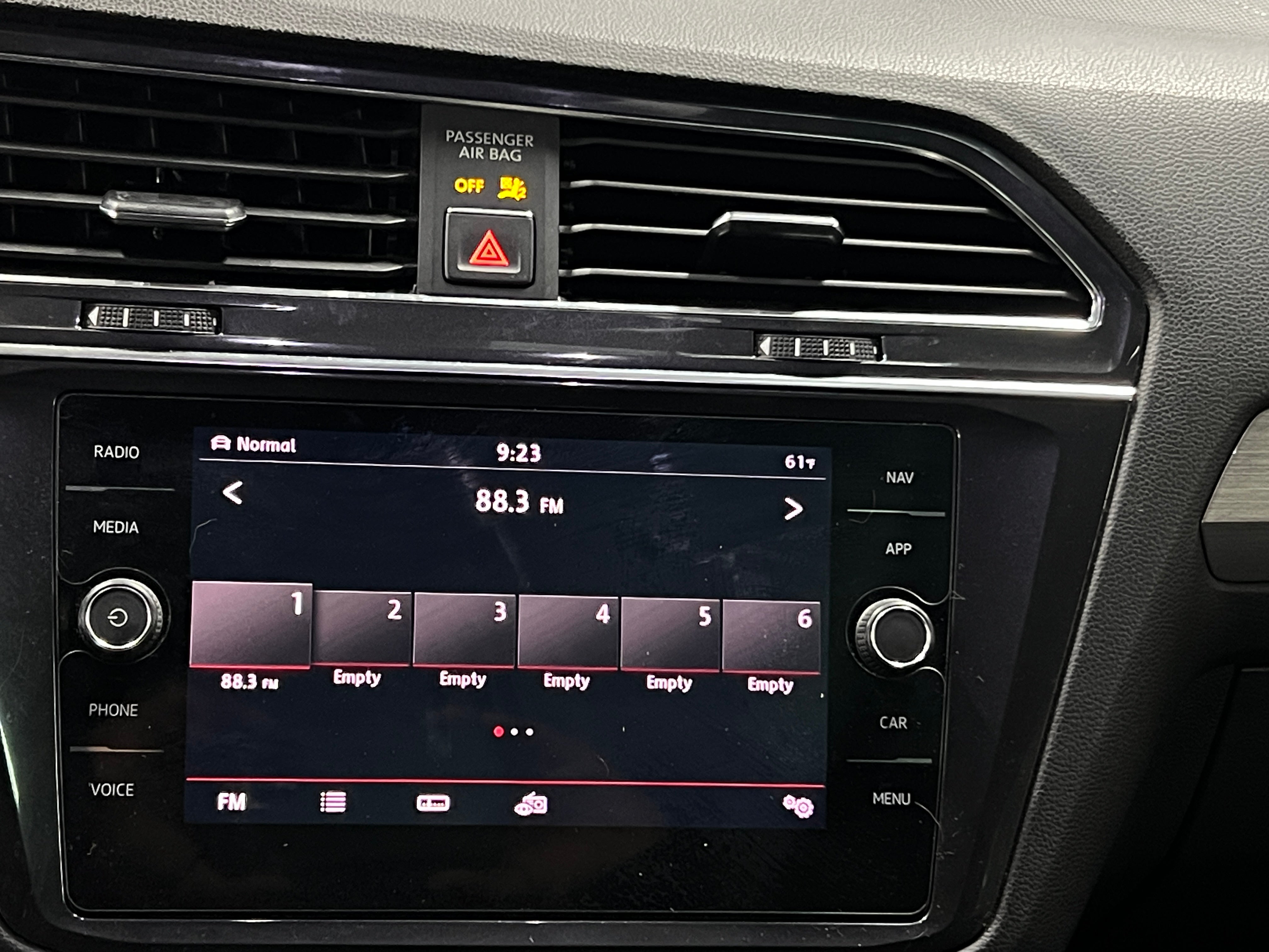2018 Volkswagen Tiguan SEL 3