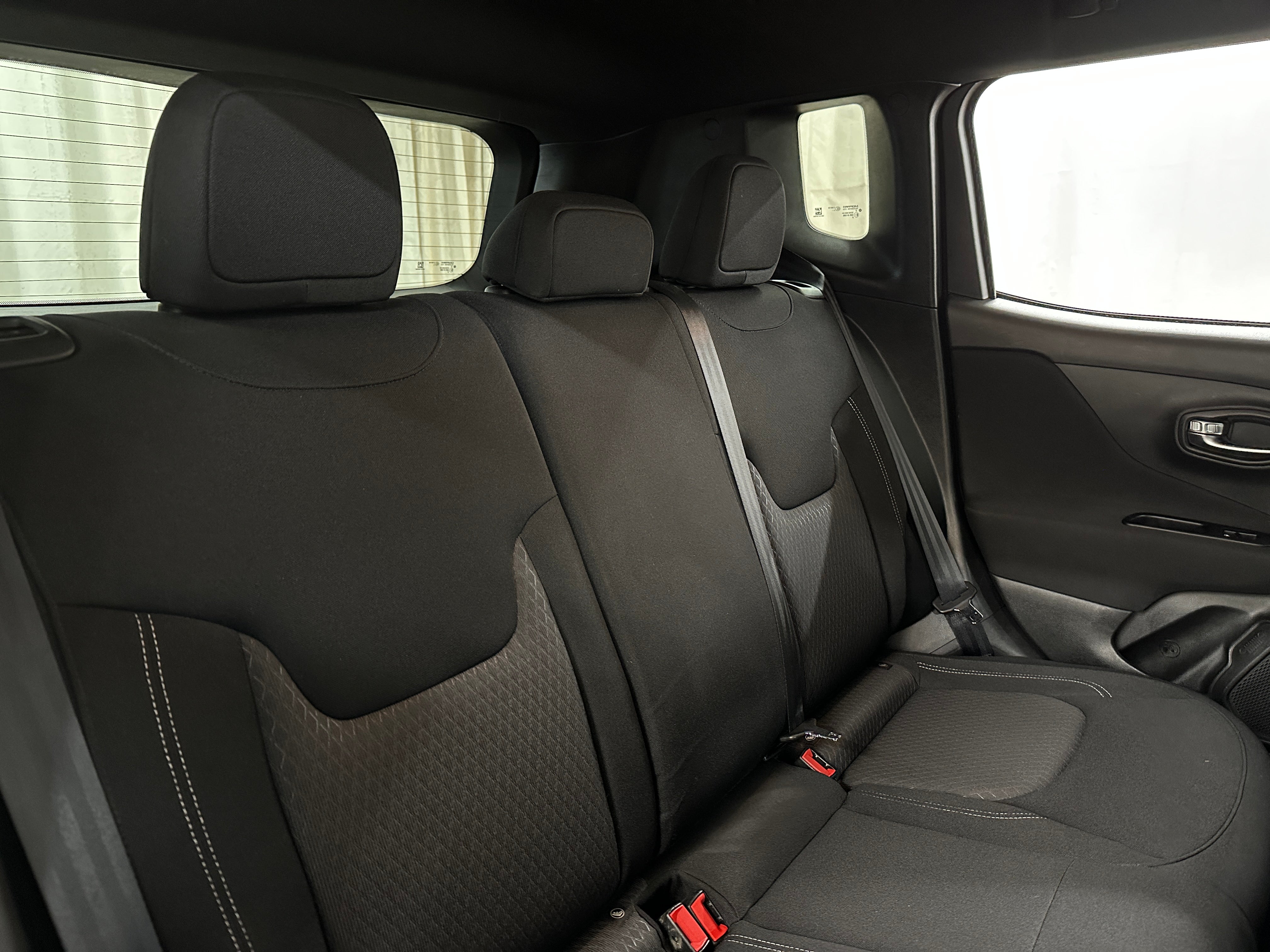 2021 Jeep Renegade 80th Anniversary 6