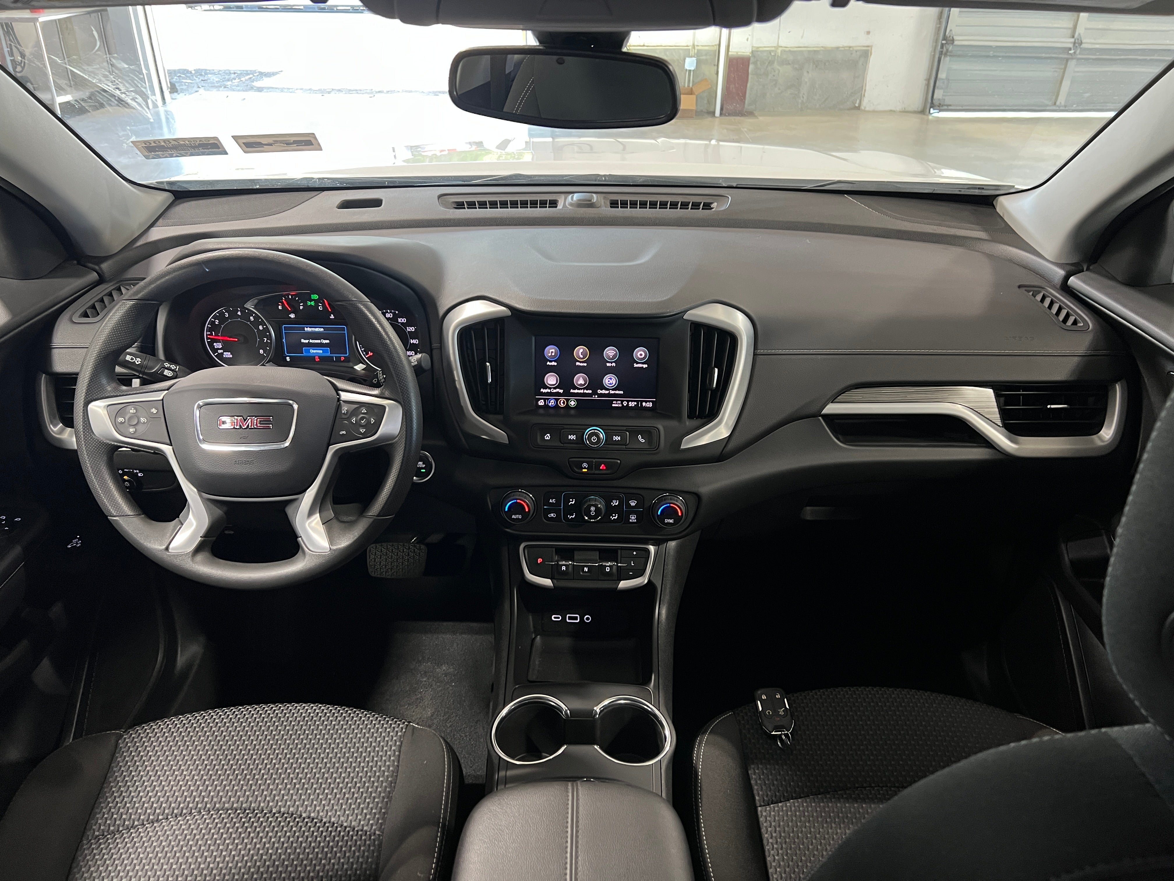 2023 GMC Terrain SLE 3