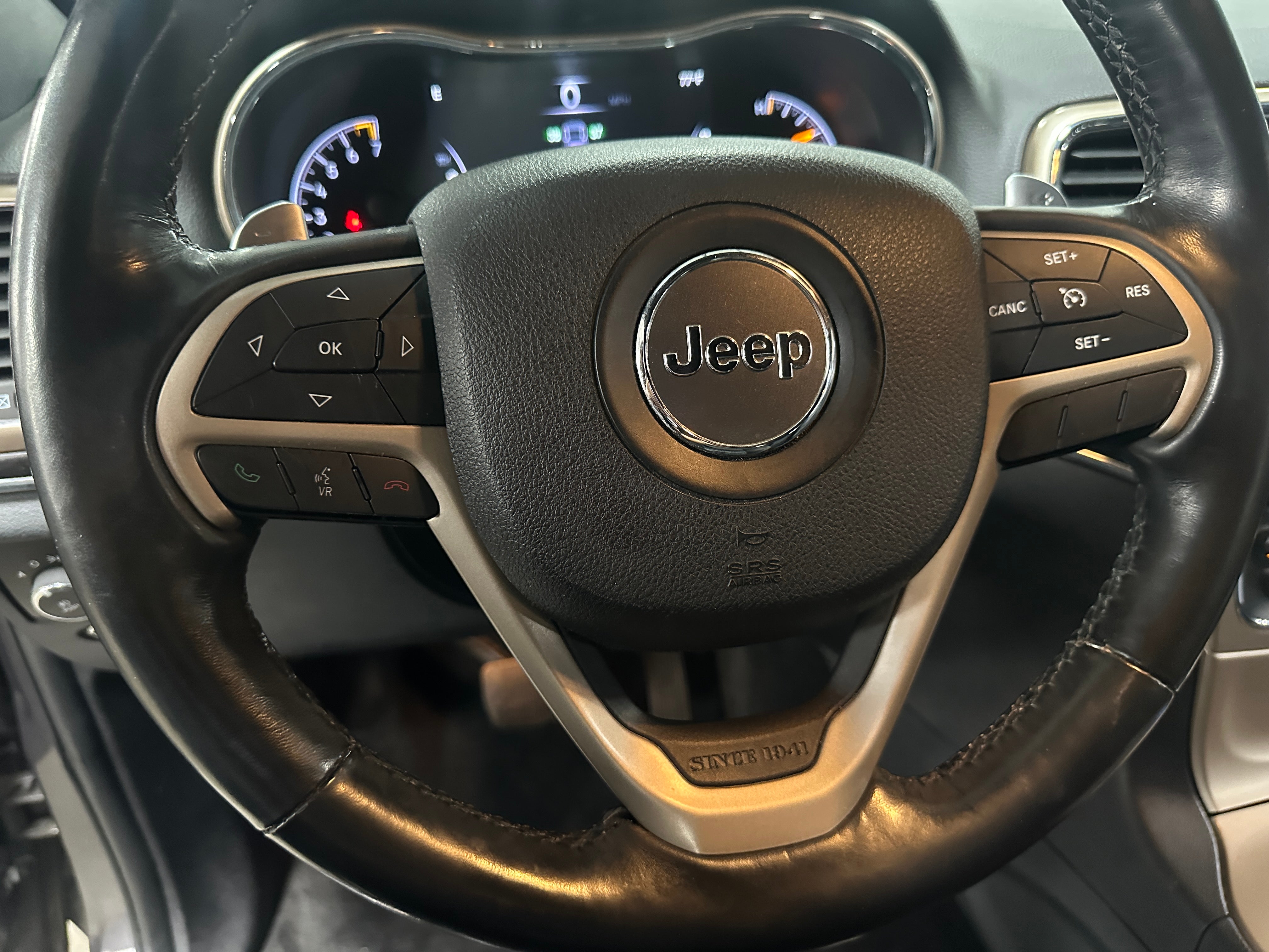 2015 Jeep Grand Cherokee Limited Edition 4