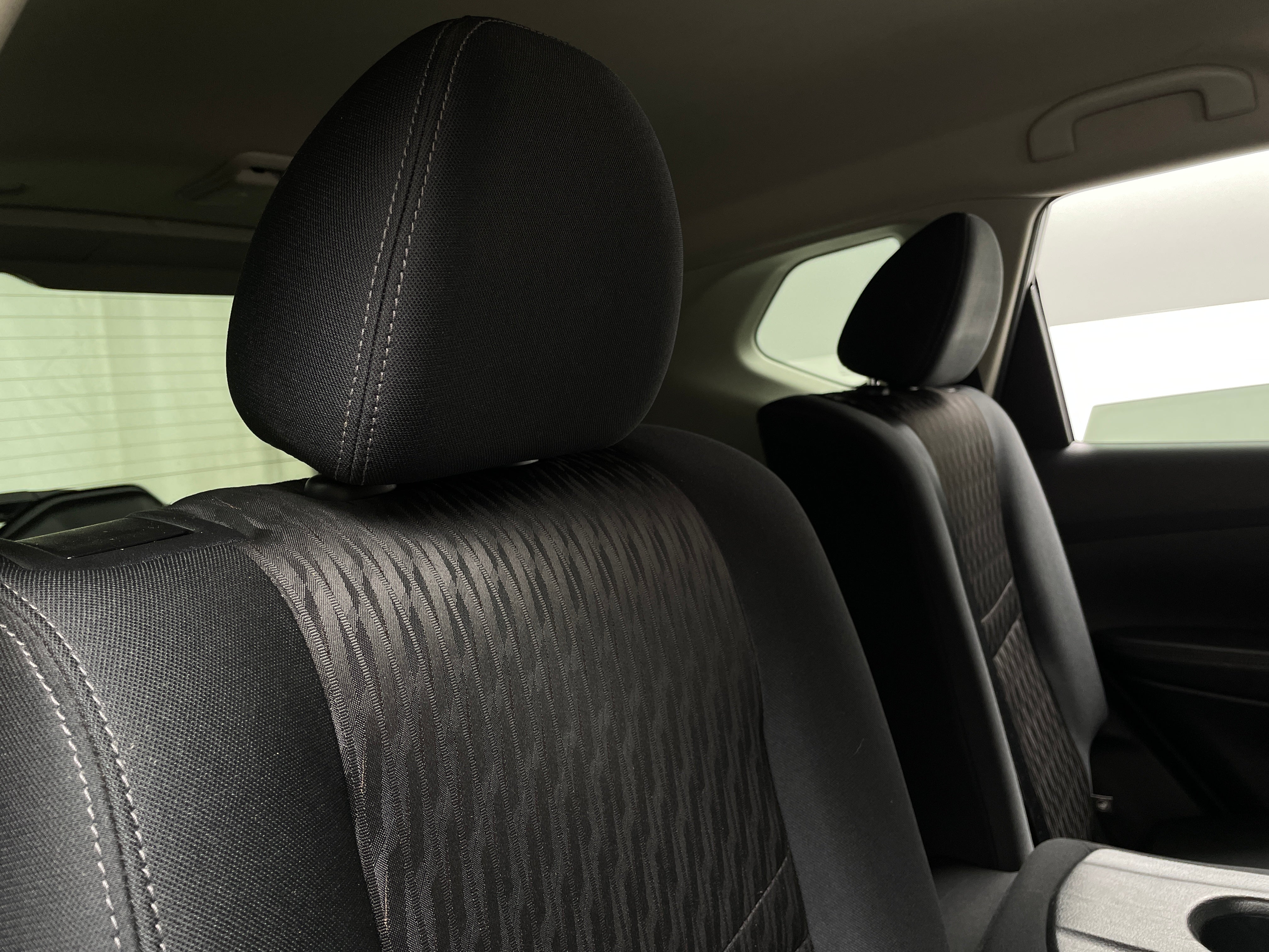 2019 Nissan Rogue SV 6