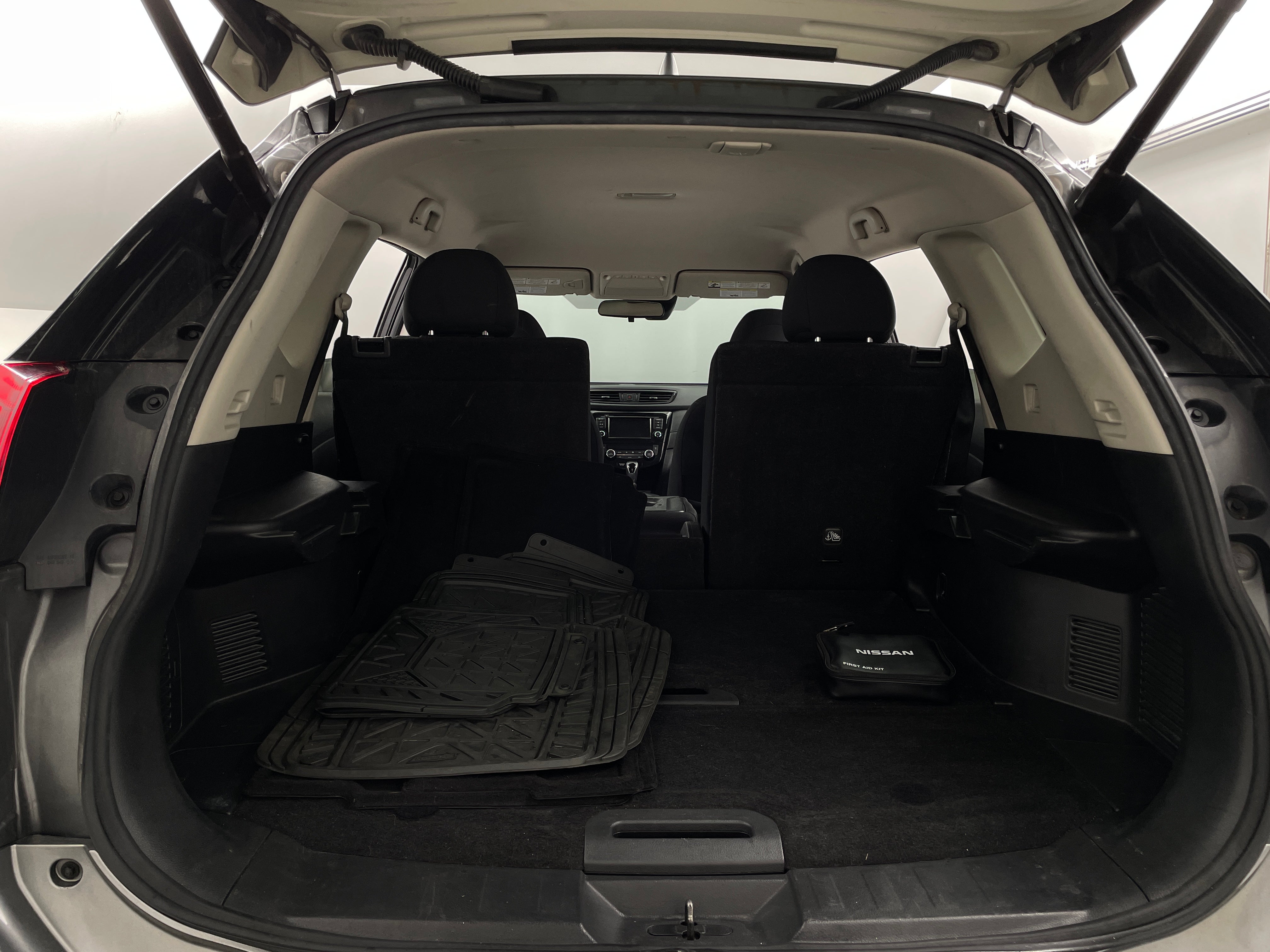 2019 Nissan Rogue SV 7