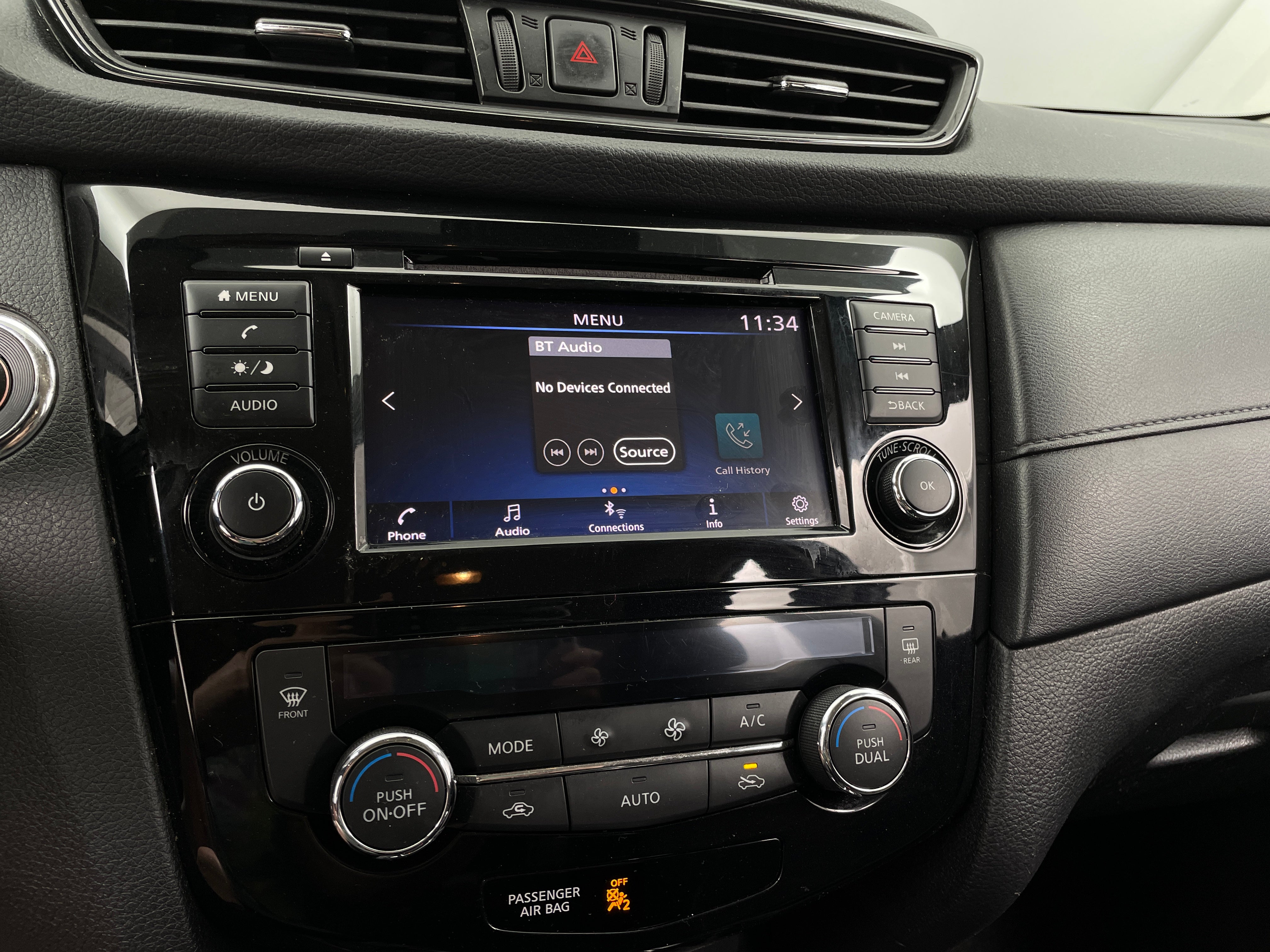 2019 Nissan Rogue SV 4