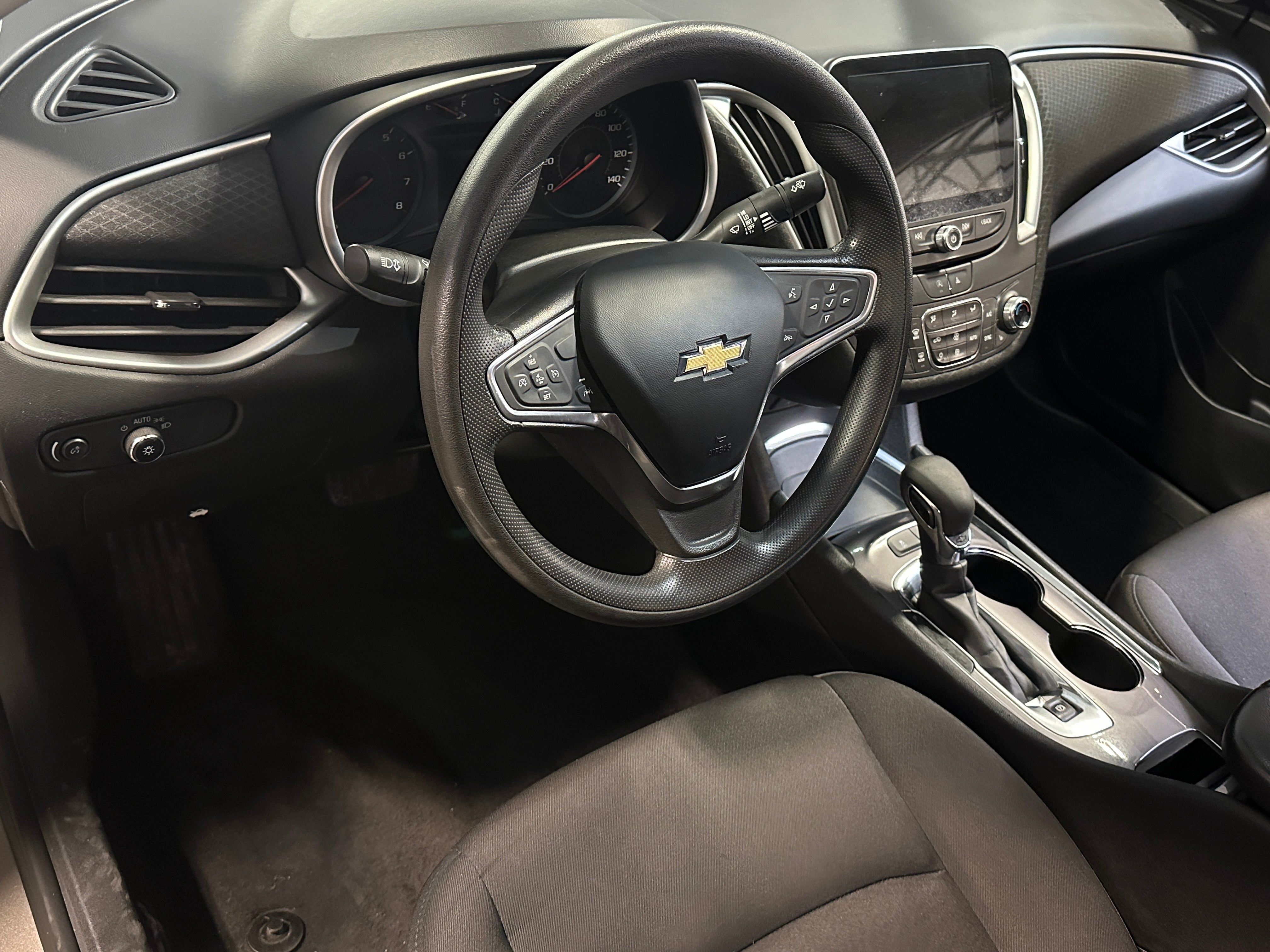 2023 Chevrolet Malibu LT 3