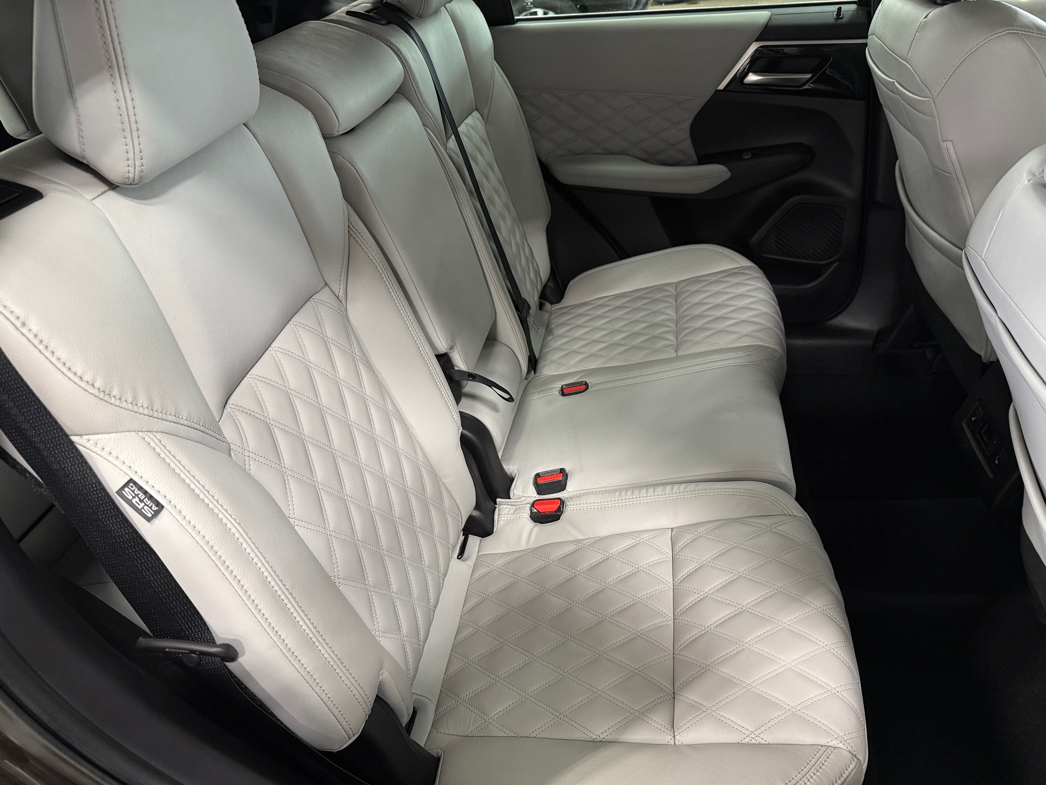 2022 Mitsubishi Outlander SEL 5