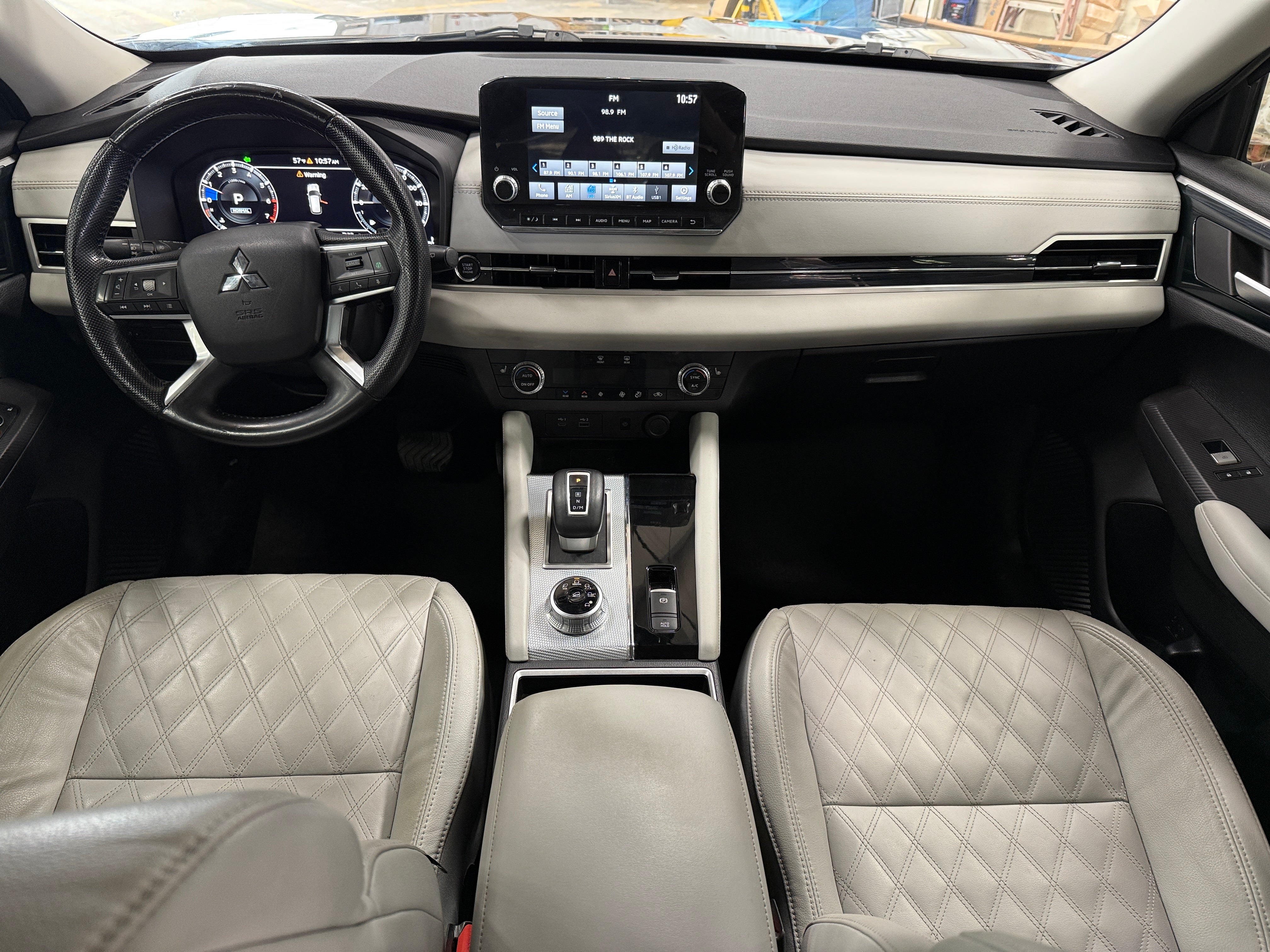 2022 Mitsubishi Outlander SEL 2