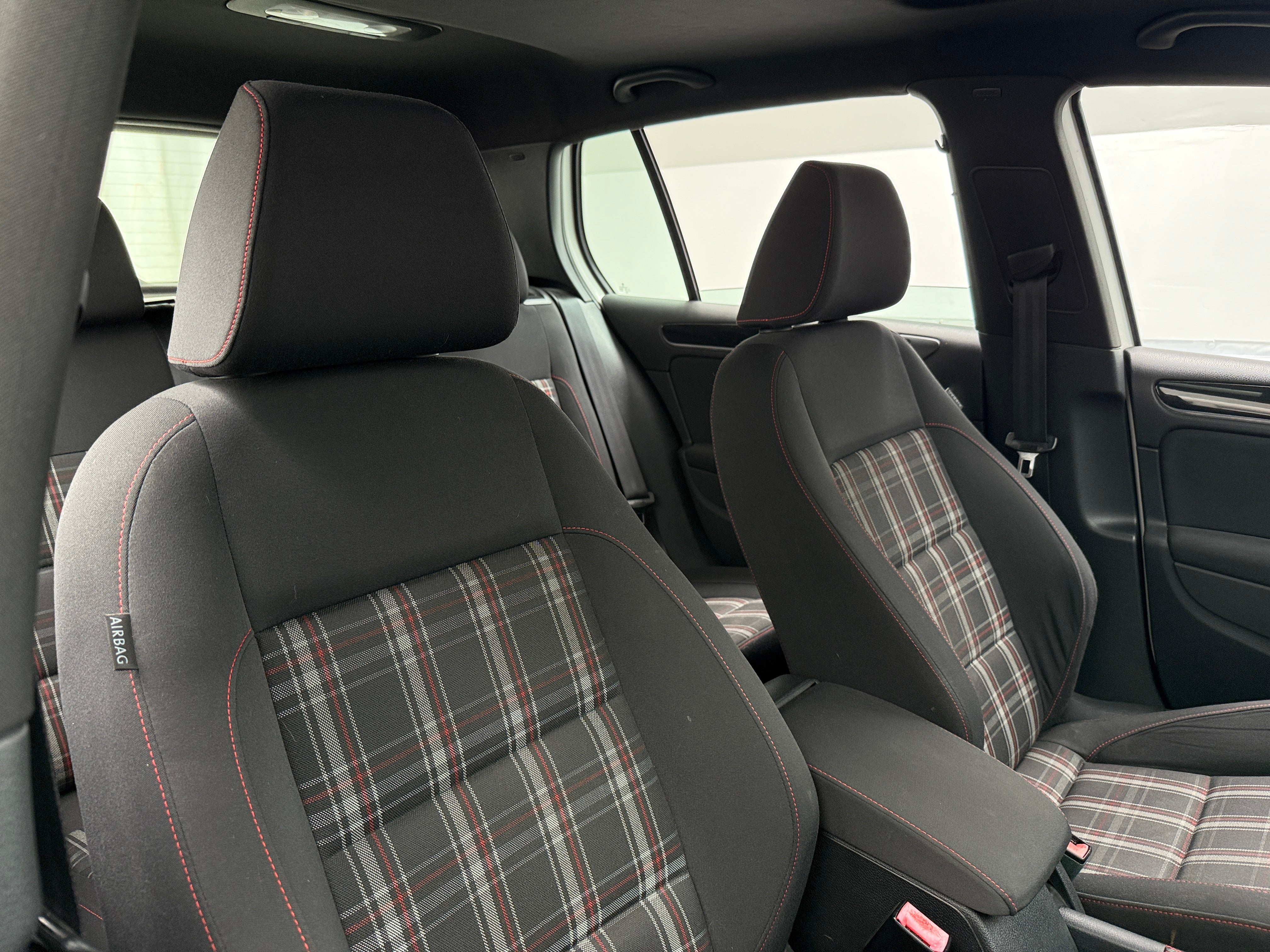 2013 Volkswagen Golf GTI 2