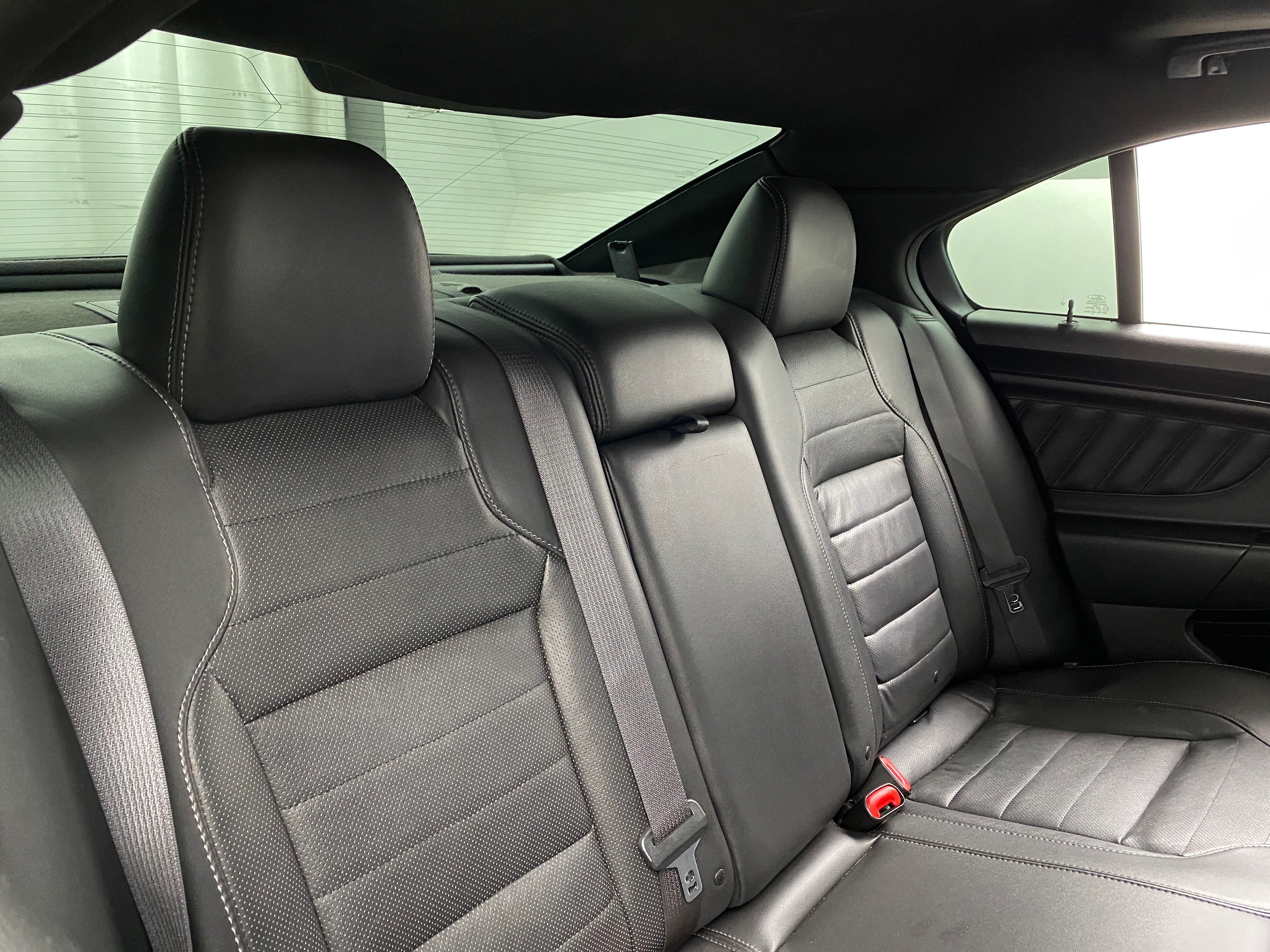 2015 Ford Taurus SHO 5