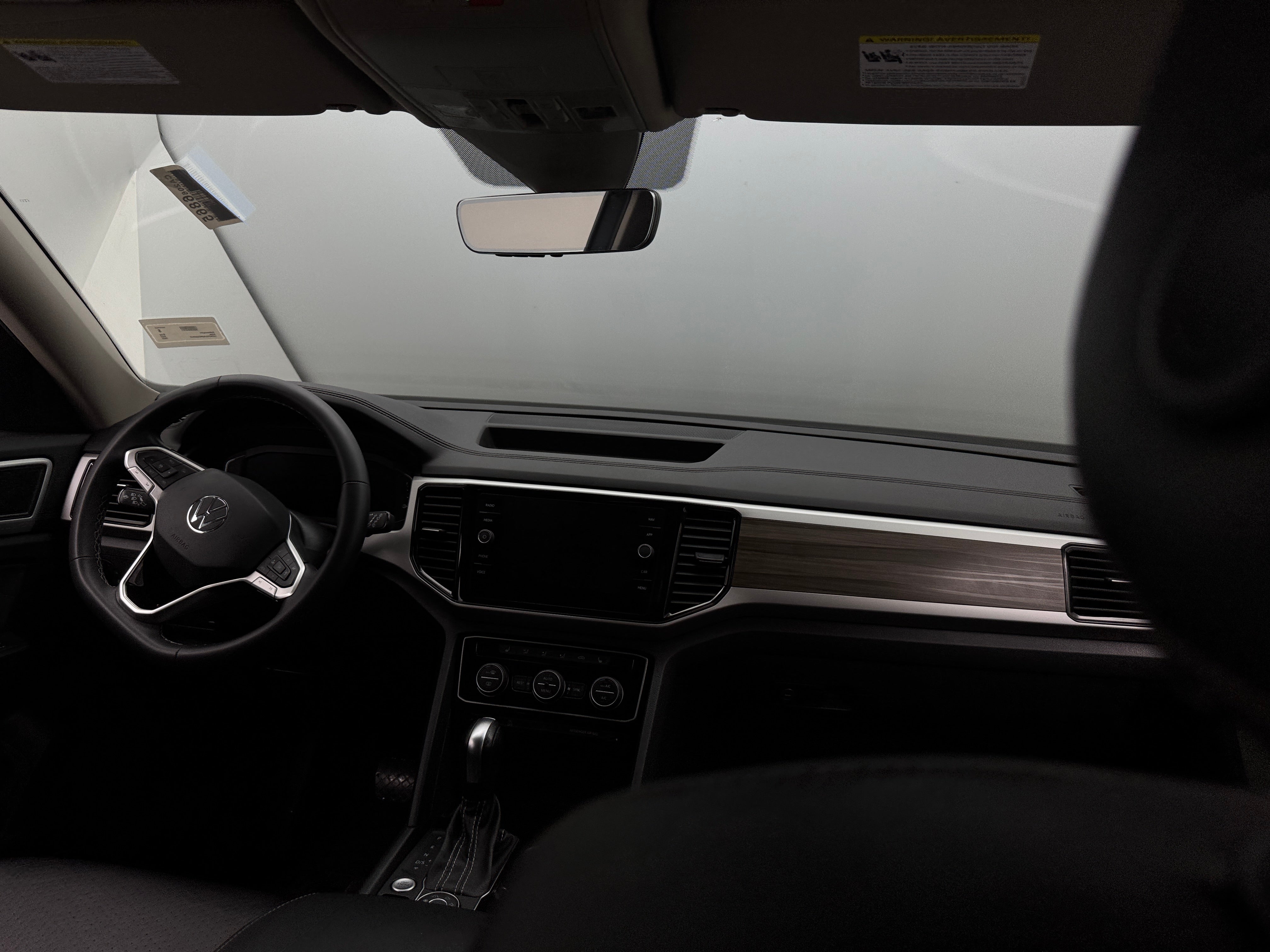2022 Volkswagen Atlas SEL 2